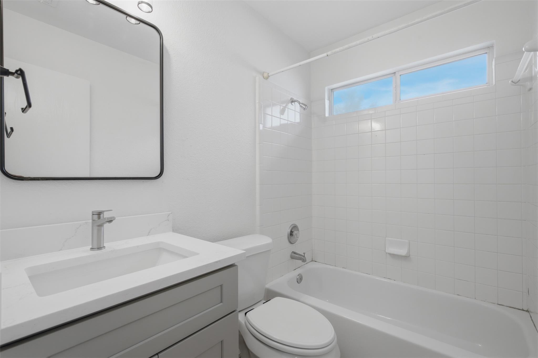 108 Songbird Ct Property Photo 29