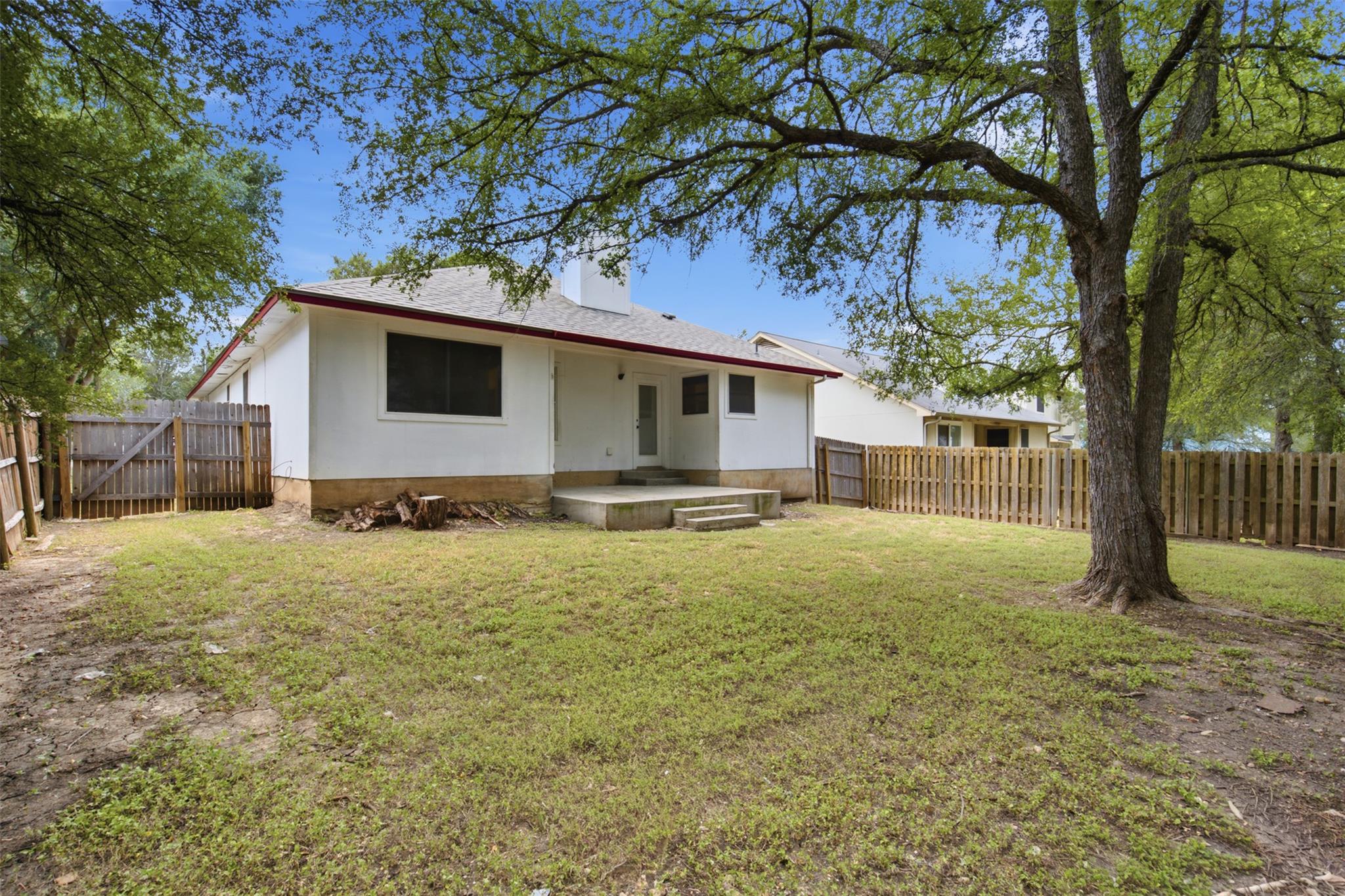 108 Songbird Ct Property Photo 33