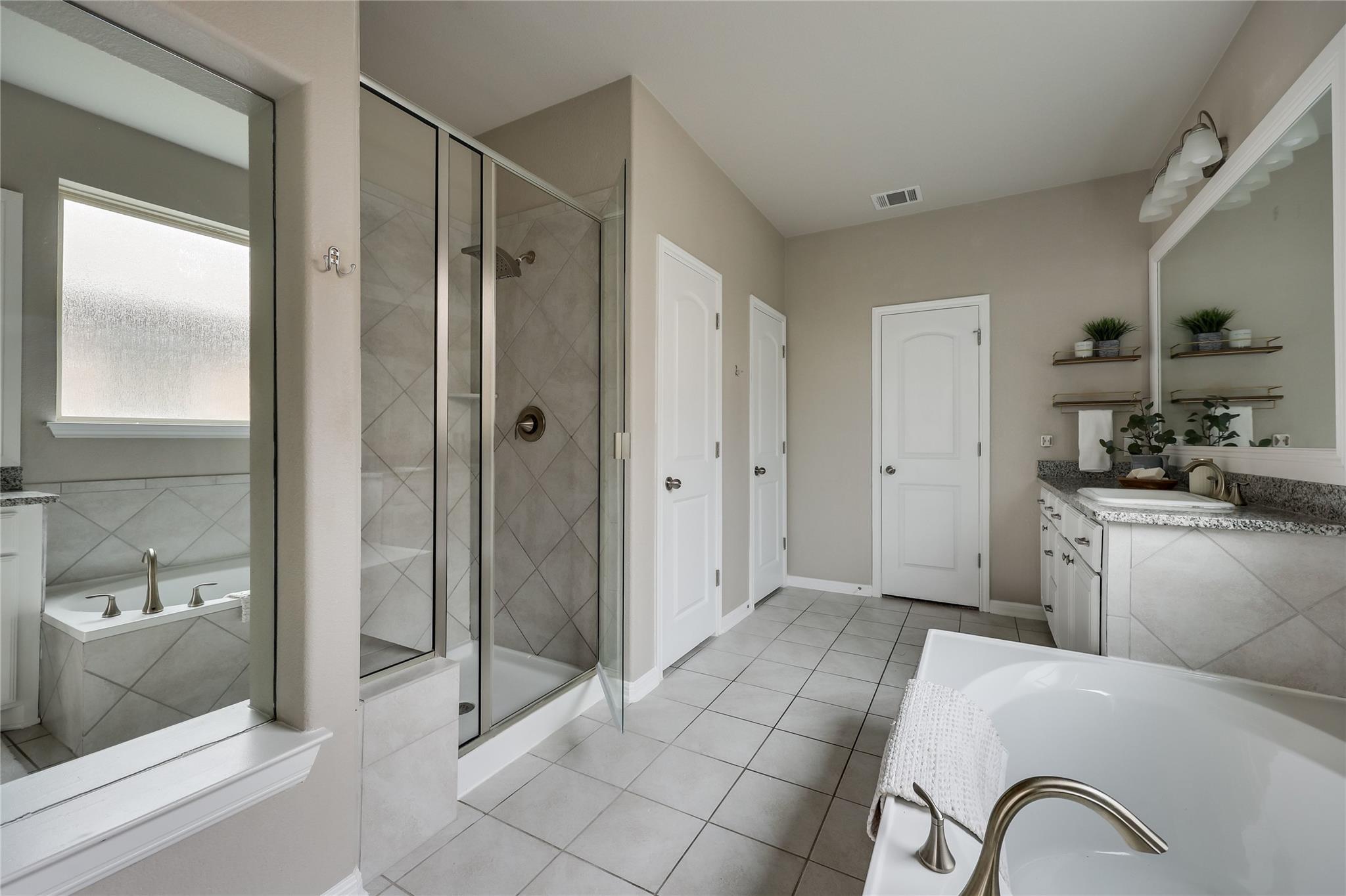 2515 Portici Pass Property Photo 29