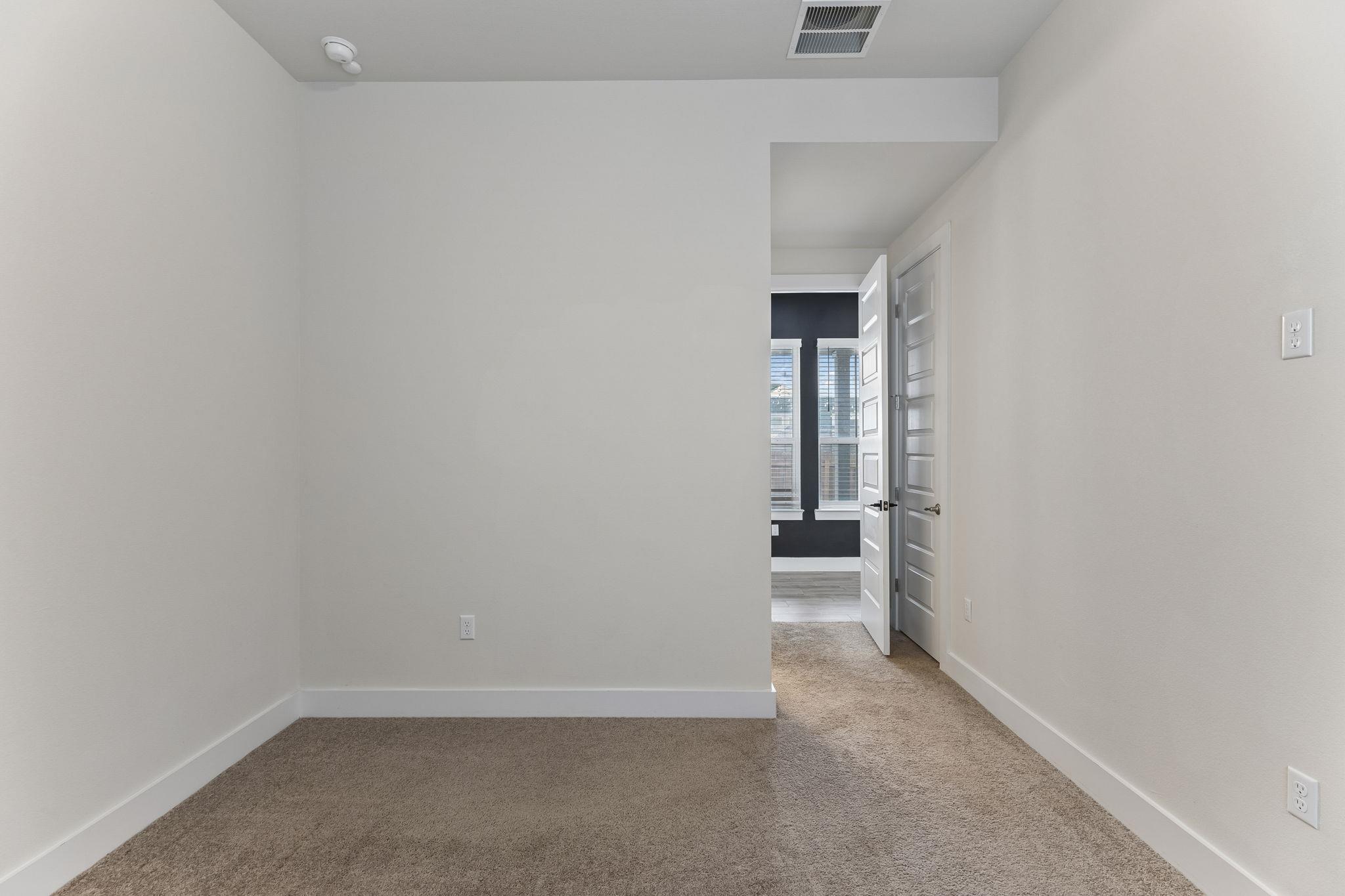 8500 Apogee Blvd Property Photo 22