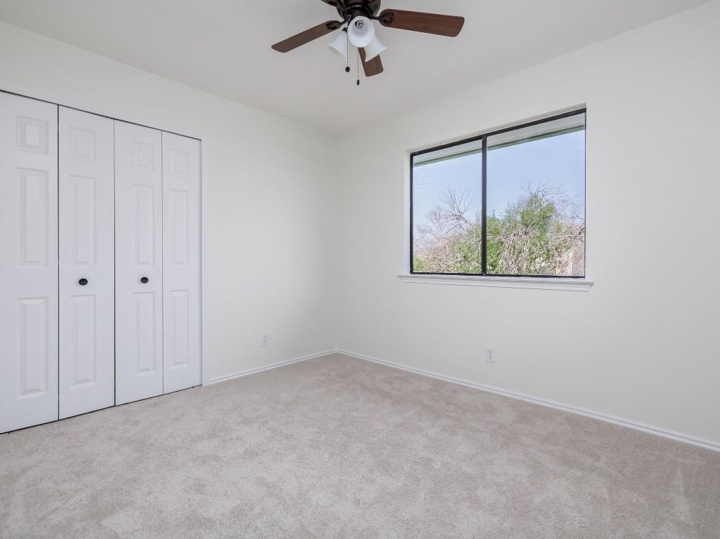 1805 White Oak Cv Property Photo 19