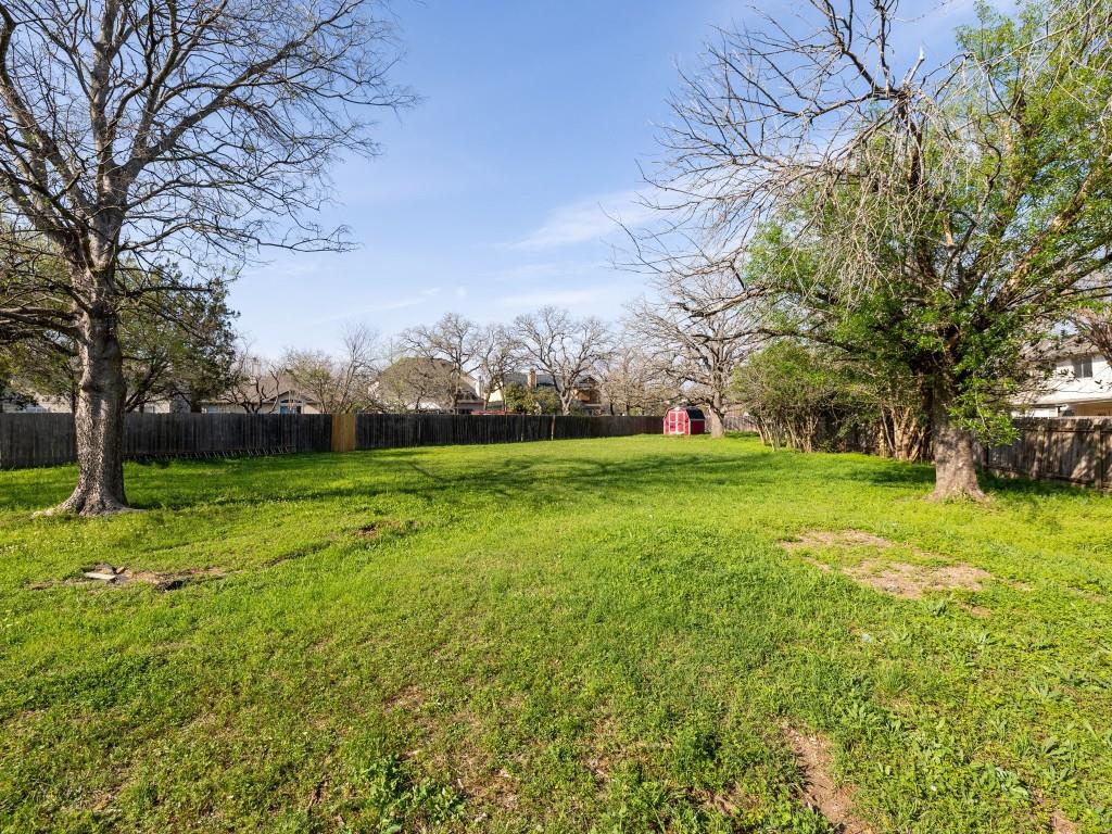 1805 White Oak Cv Property Photo 28
