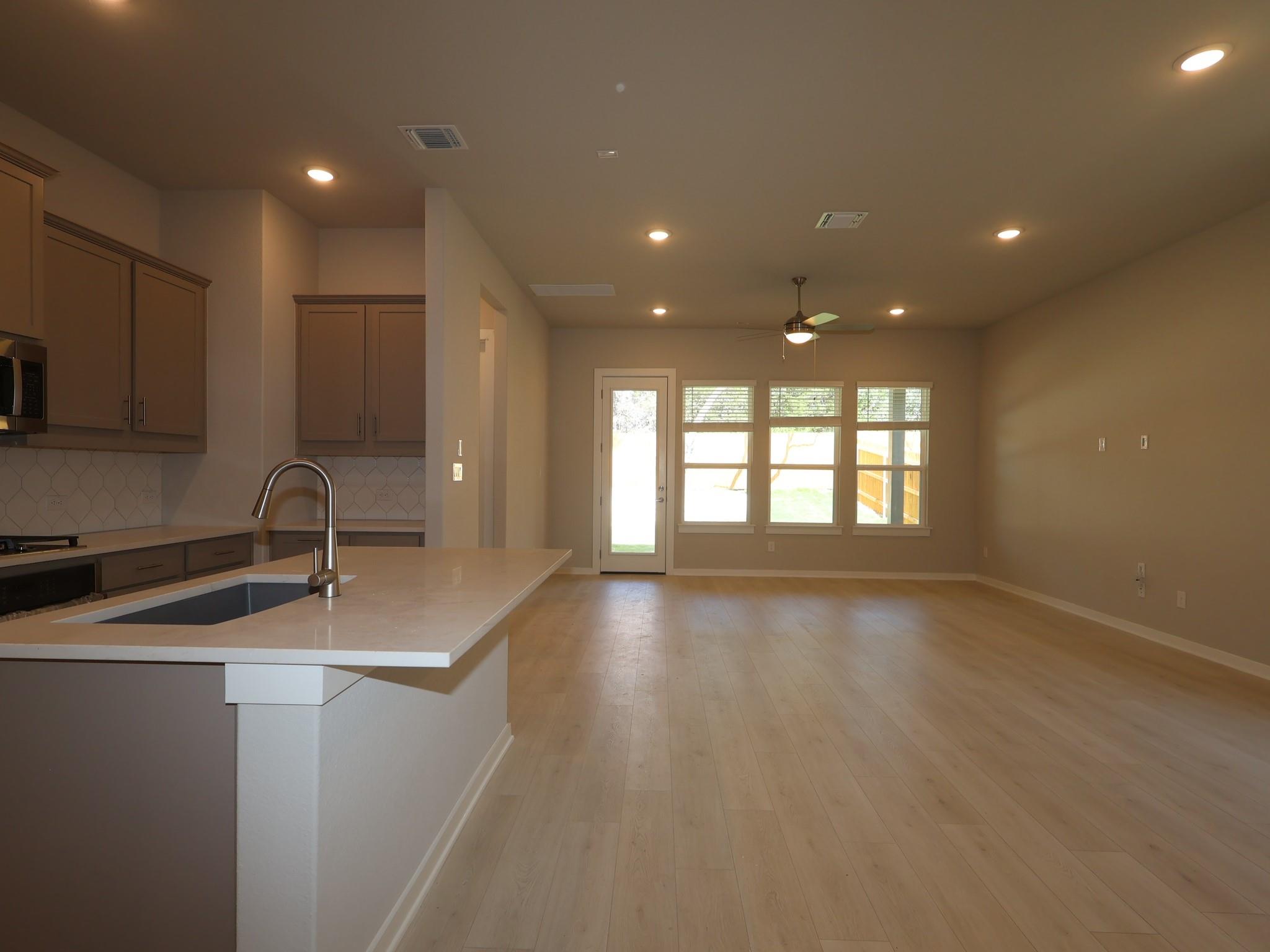 116 Norway Spruce St Property Photo 2
