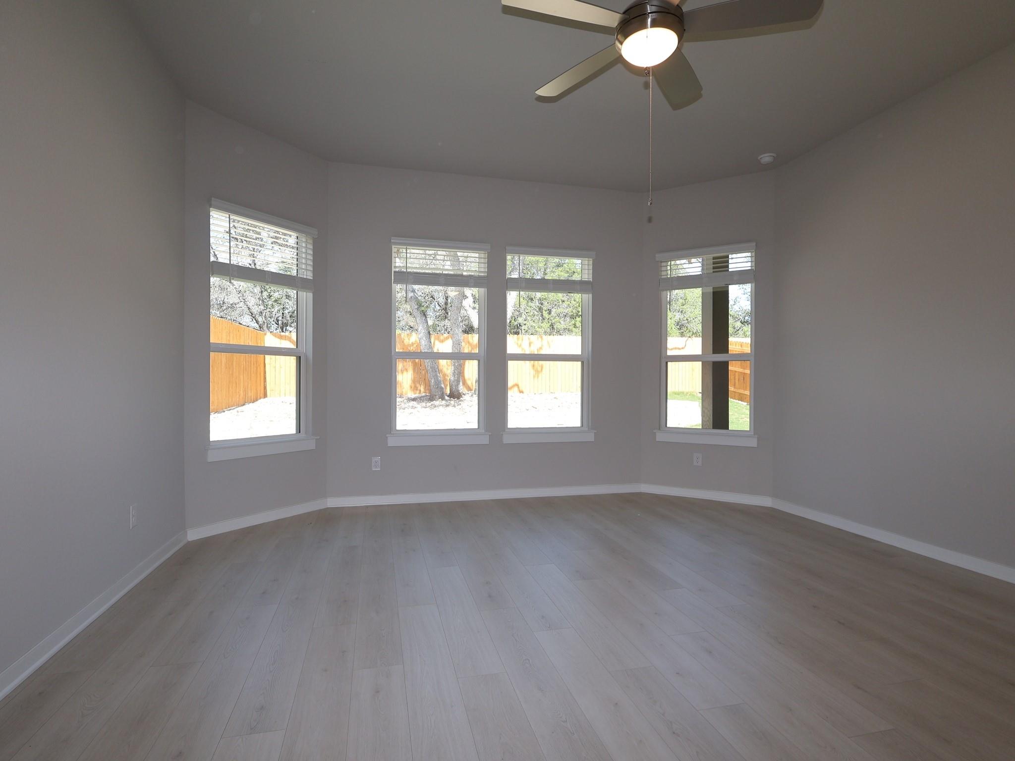 116 Norway Spruce St Property Photo 9