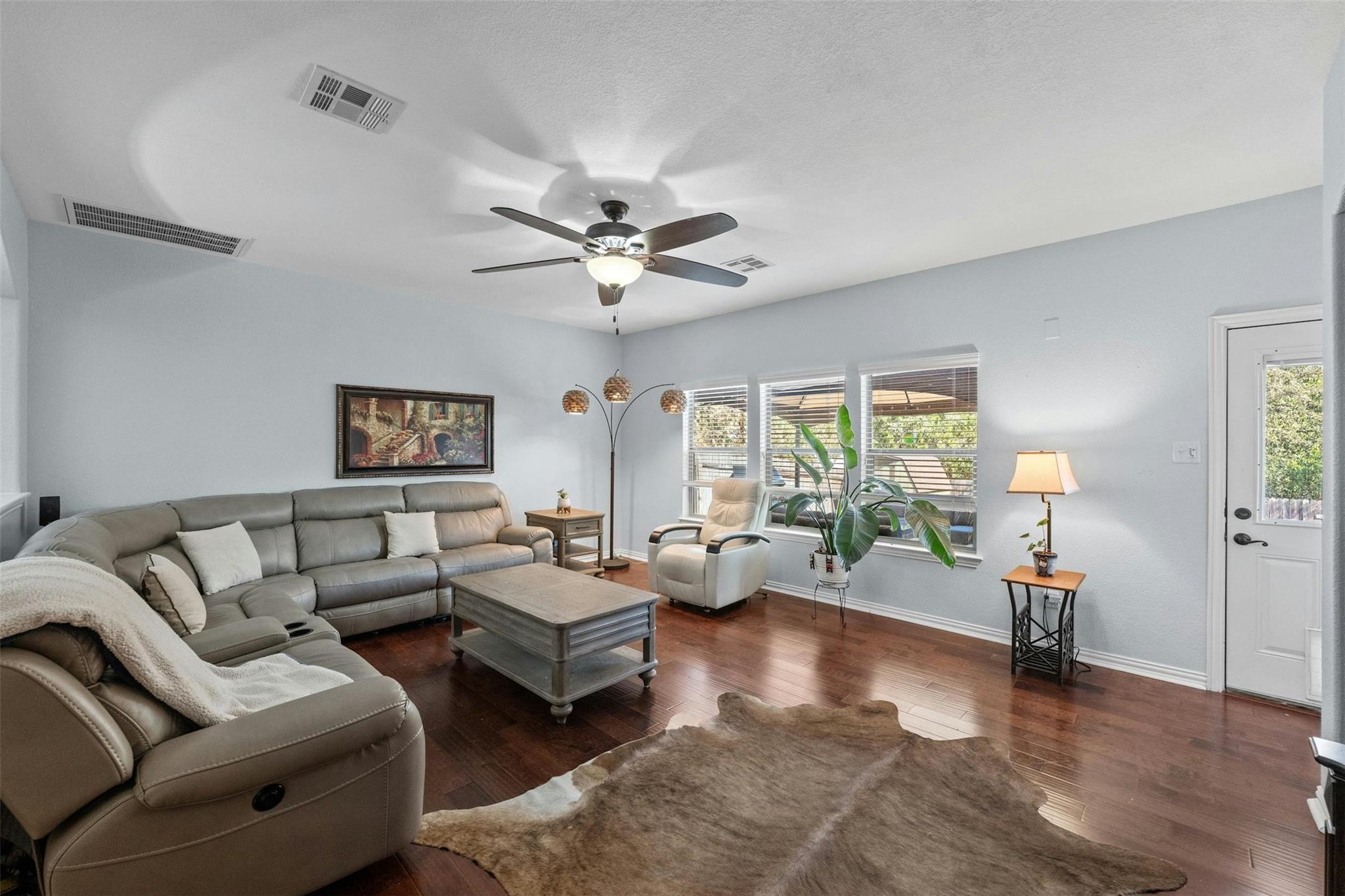 7703 Huddleston Ln Property Photo