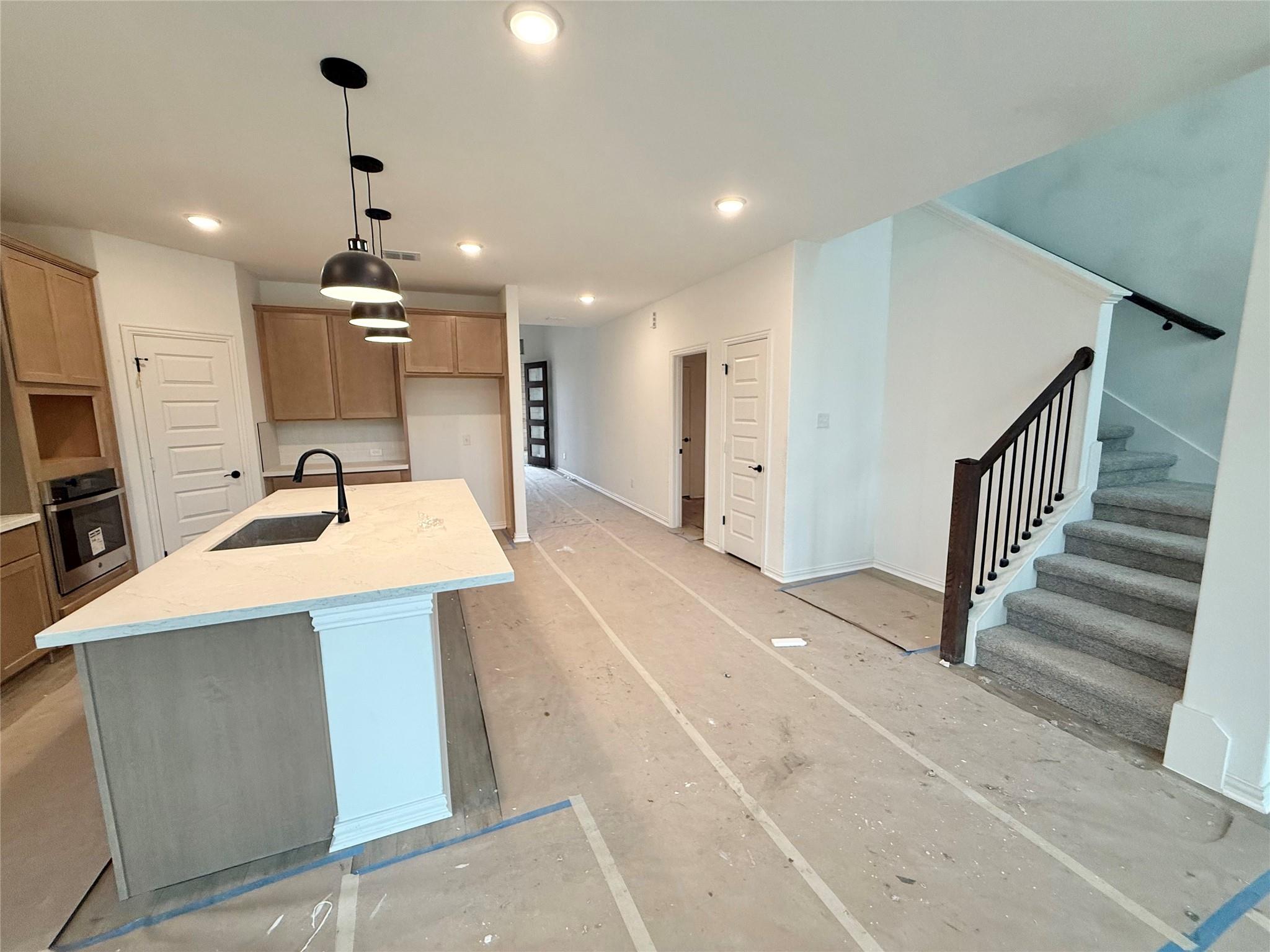 918 Kapok St Property Photo 3