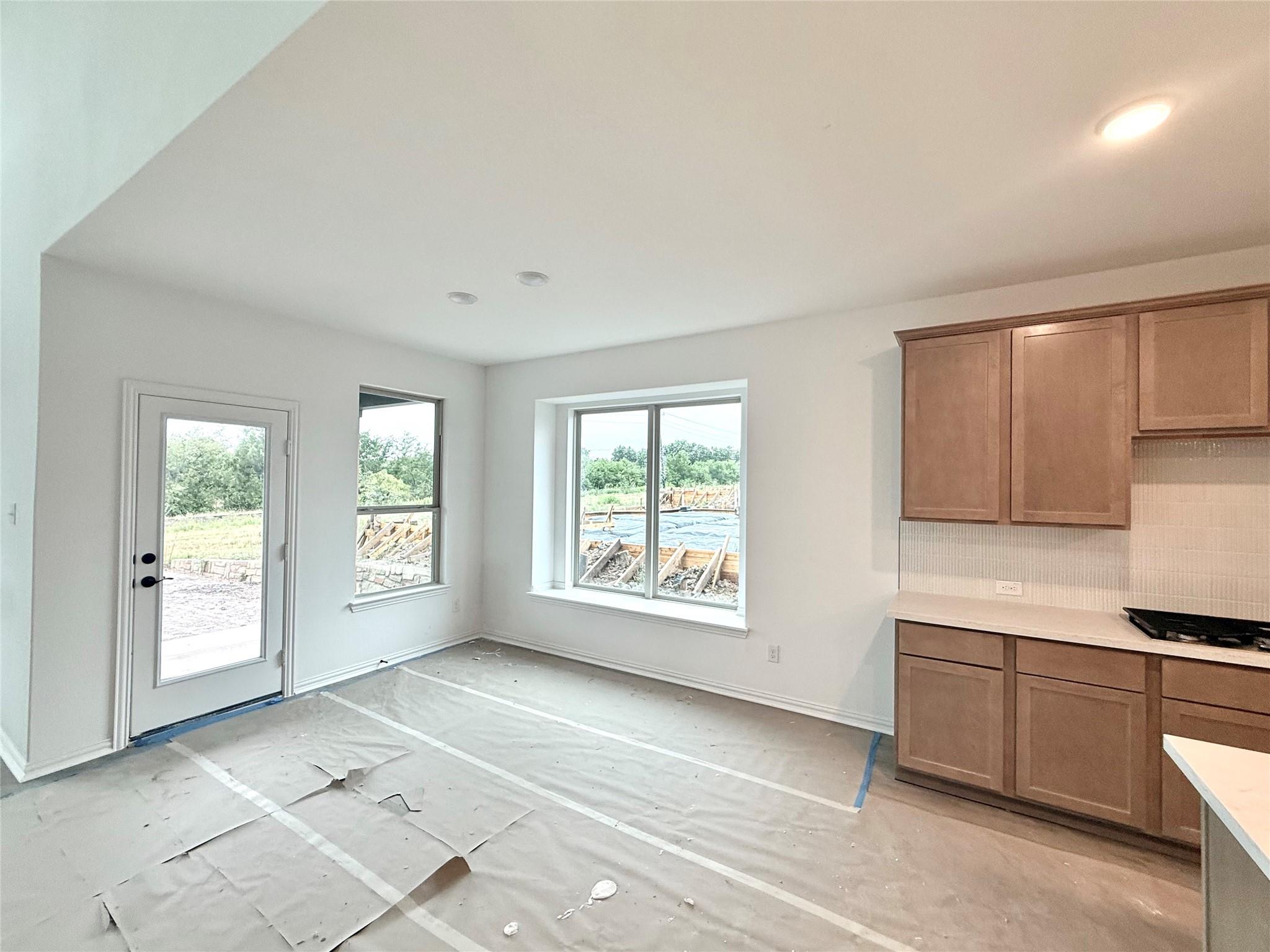 918 Kapok St Property Photo 4