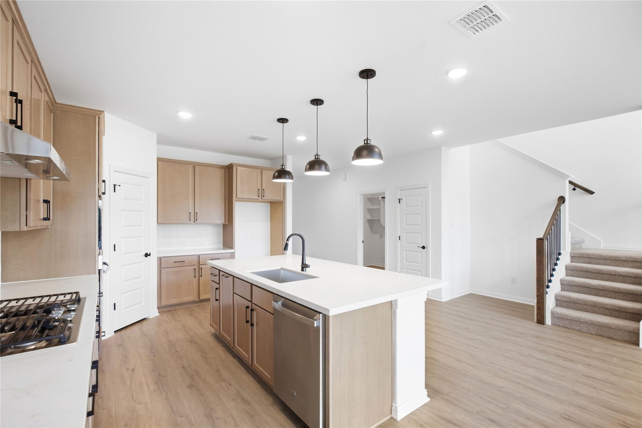 918 Kapok St Property Photo 11