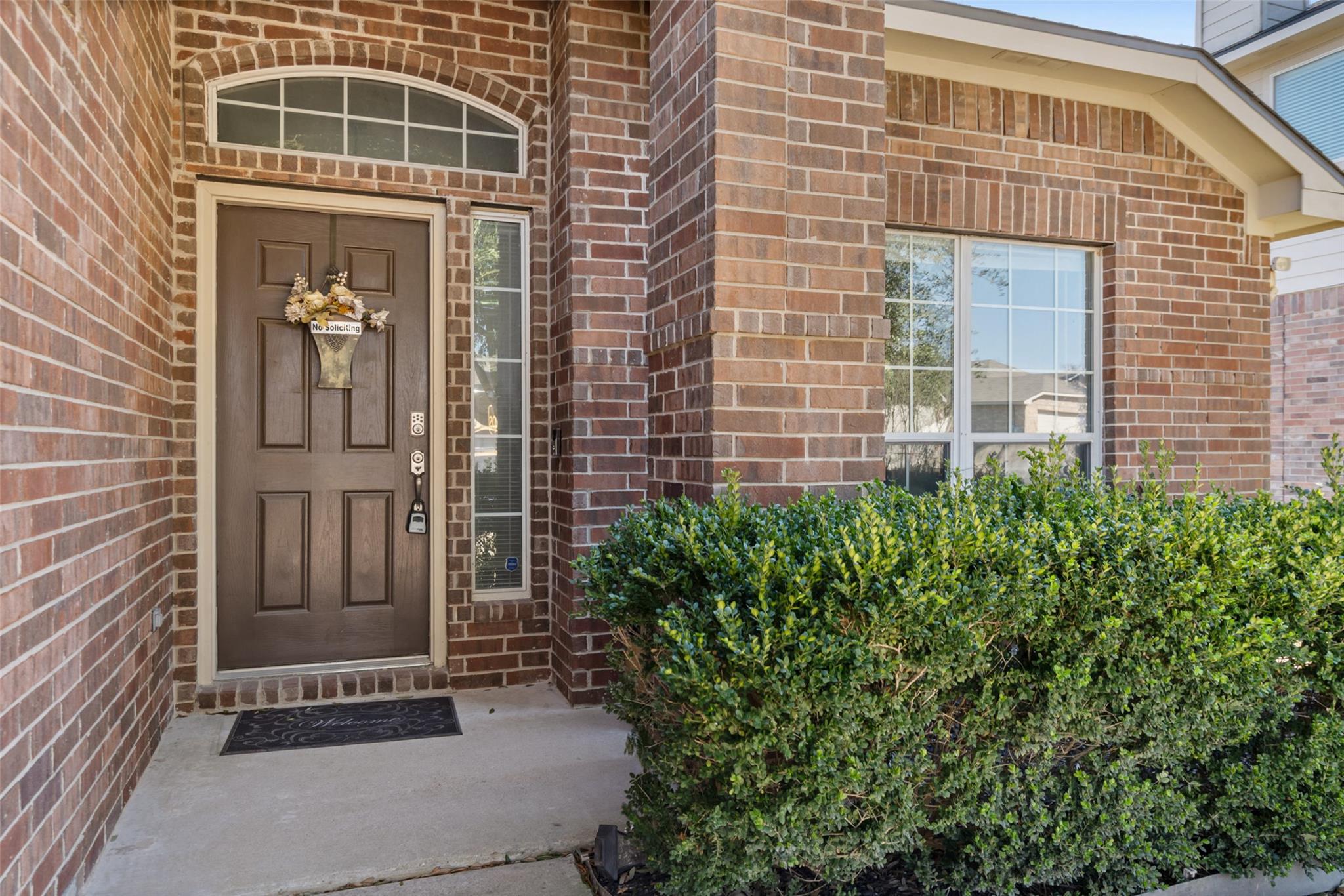 3301 Hawks Swoop Trl Property Photo 3