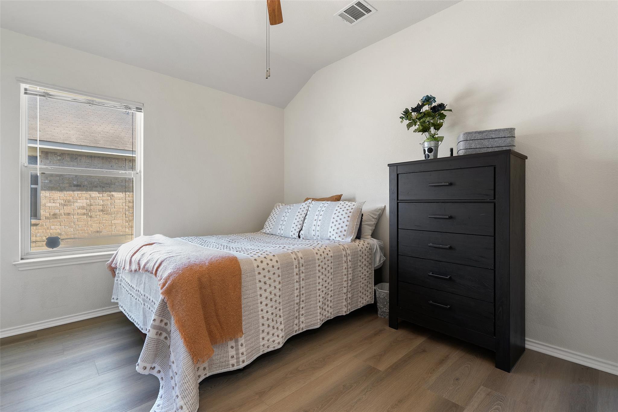 3301 Hawks Swoop Trl Property Photo 17