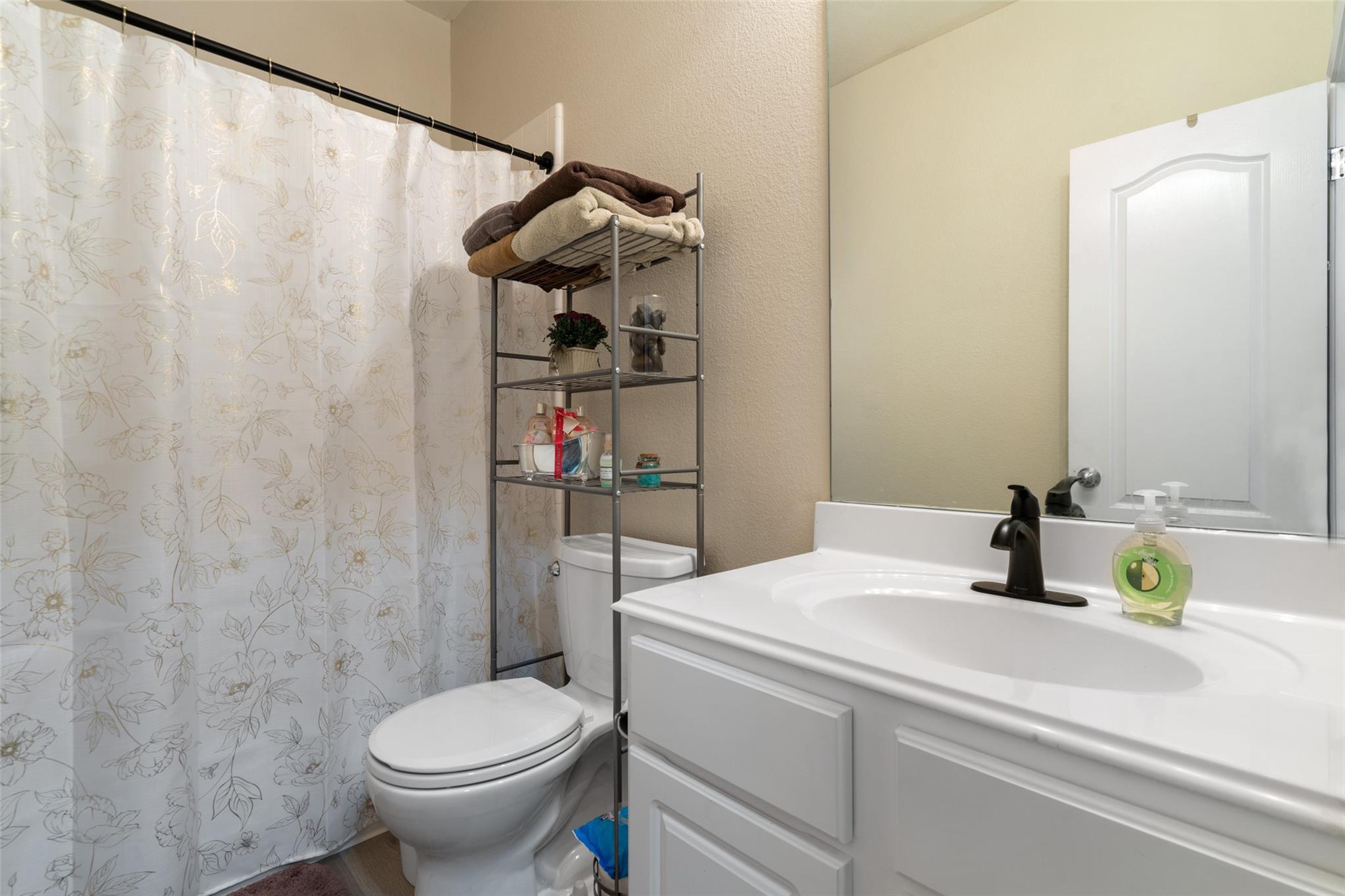 3301 Hawks Swoop Trl Property Photo 18