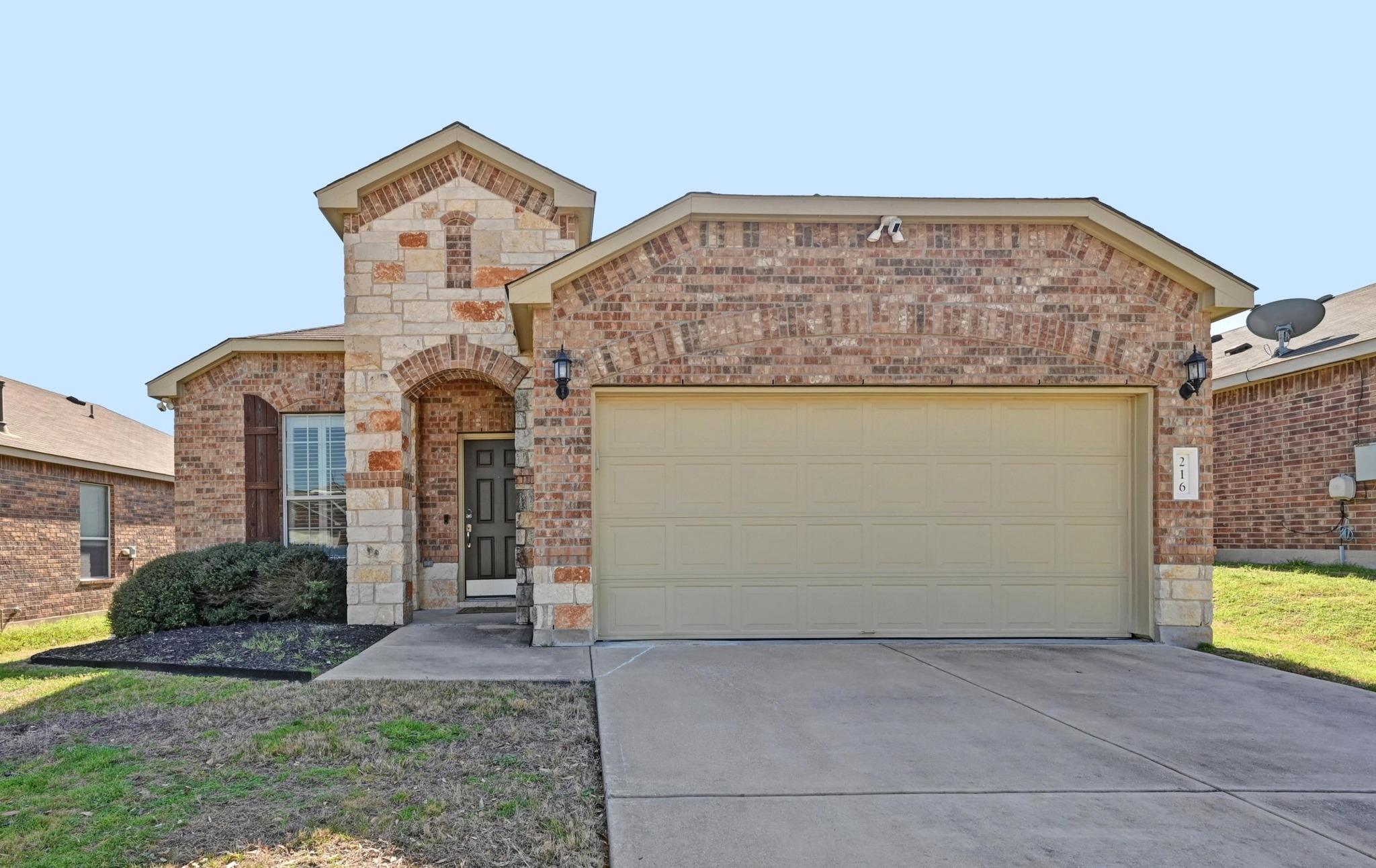 216 Stella Gold St Property Photo