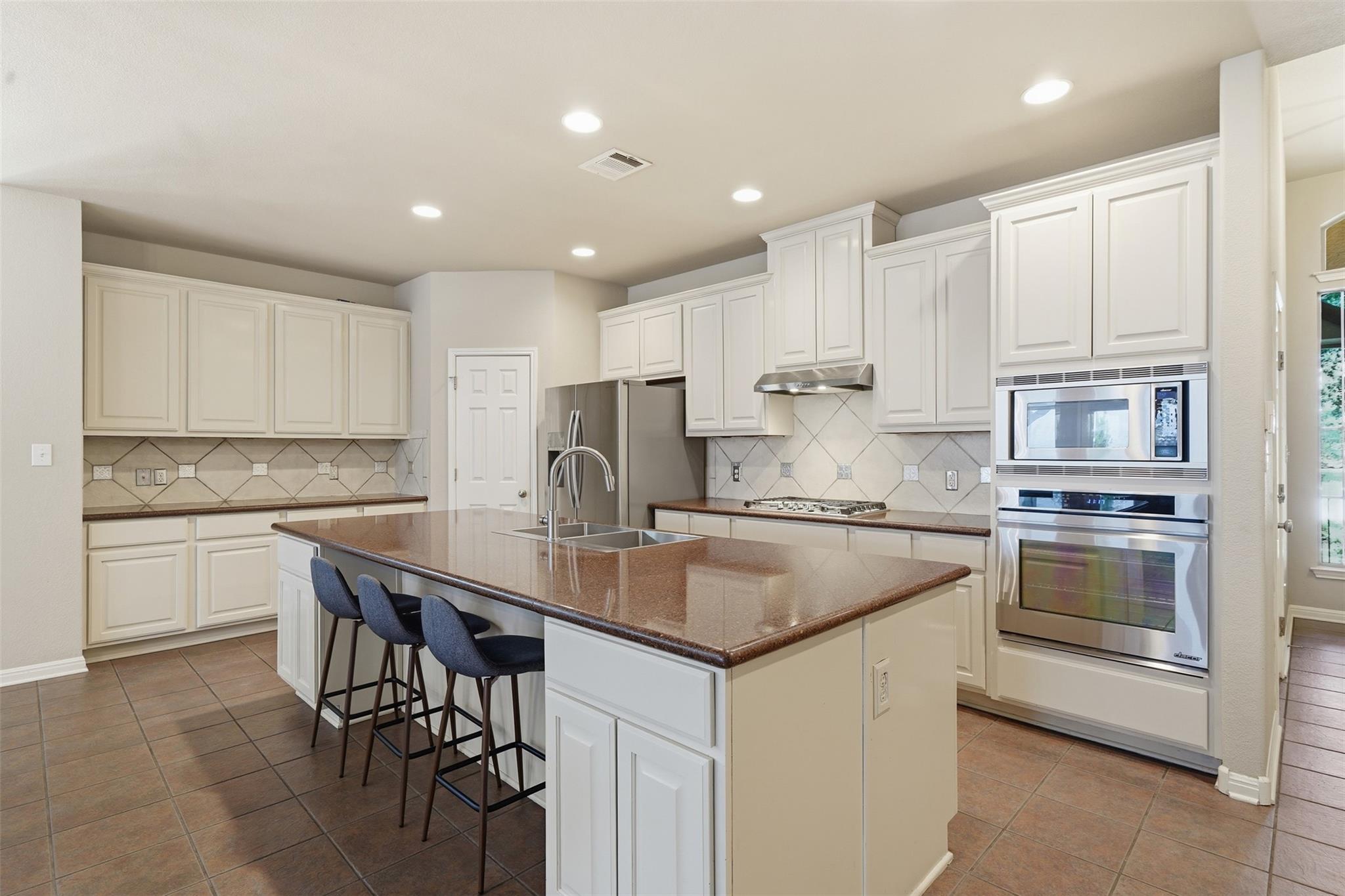 6367 Tasajillo Trl Property Photo 8