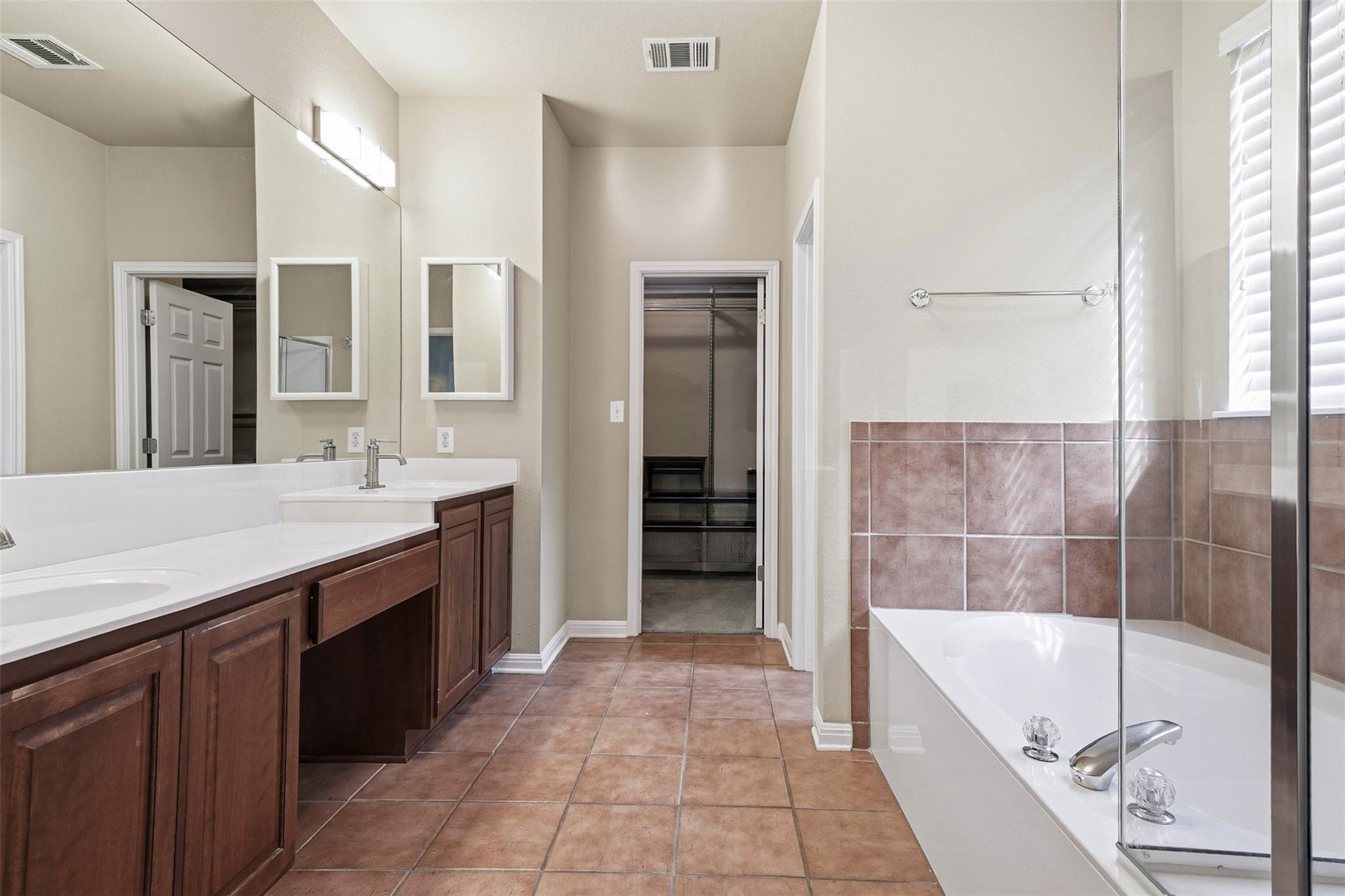 6367 Tasajillo Trl Property Photo 13