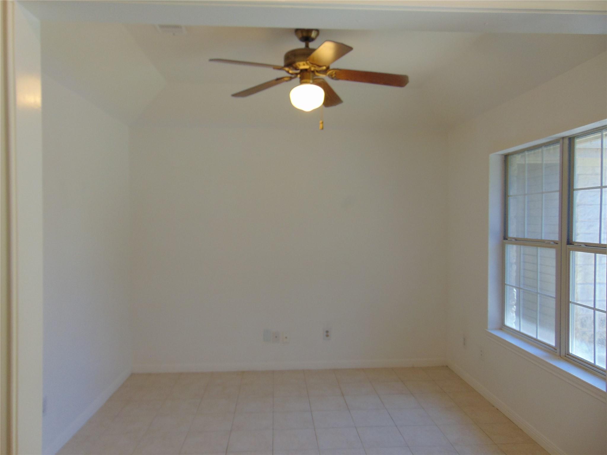 805 Barton Creek Dr Property Photo 5