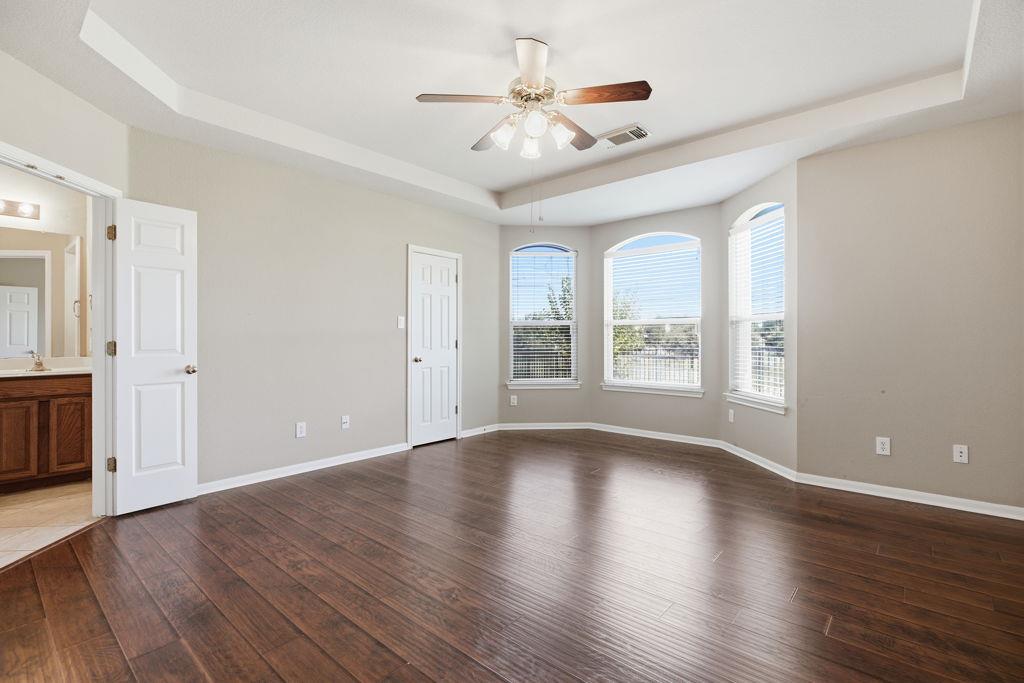 904 Winding Creek Pl Property Photo 16