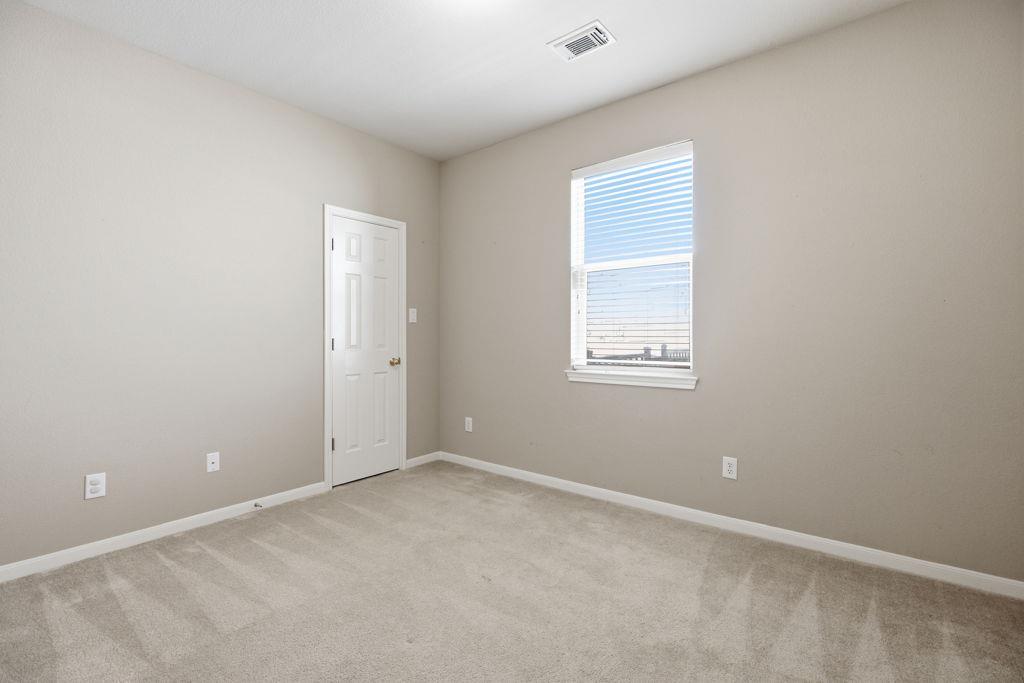 904 Winding Creek Pl Property Photo 23