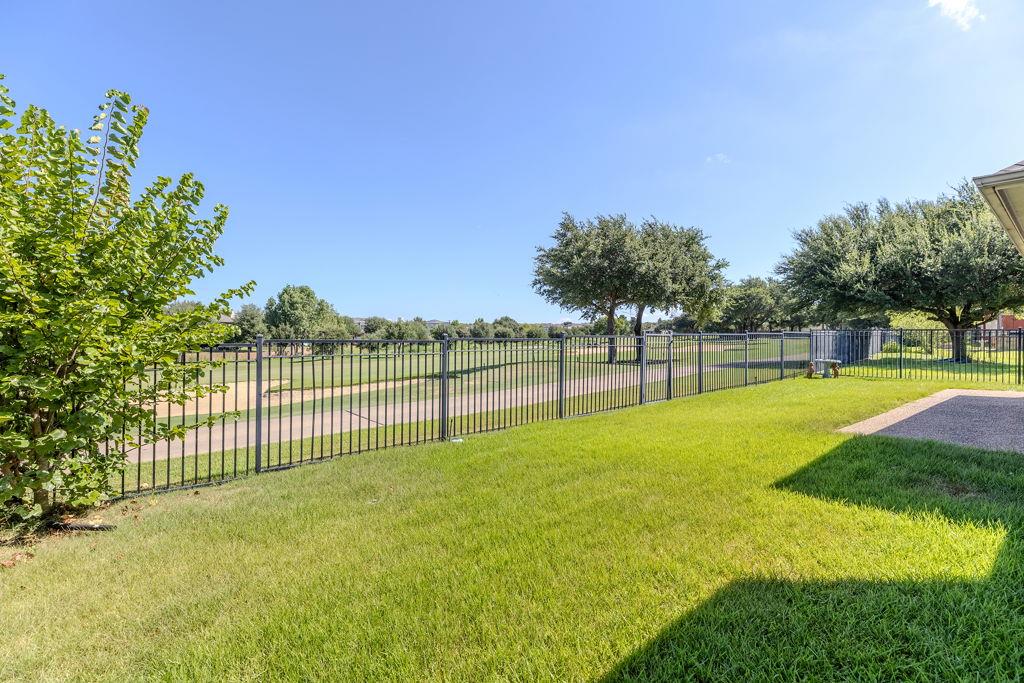 904 Winding Creek Pl Property Photo 28