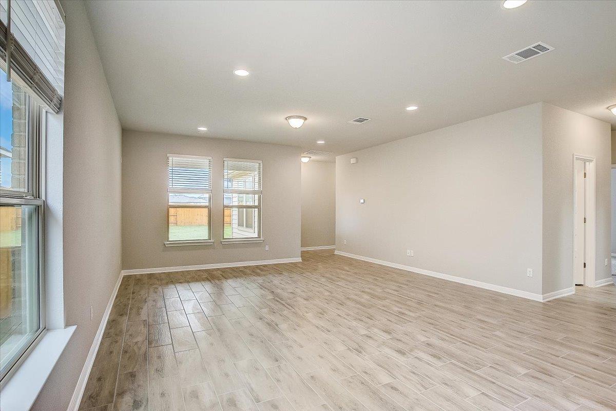 108 Peruvian Ln Property Photo 5