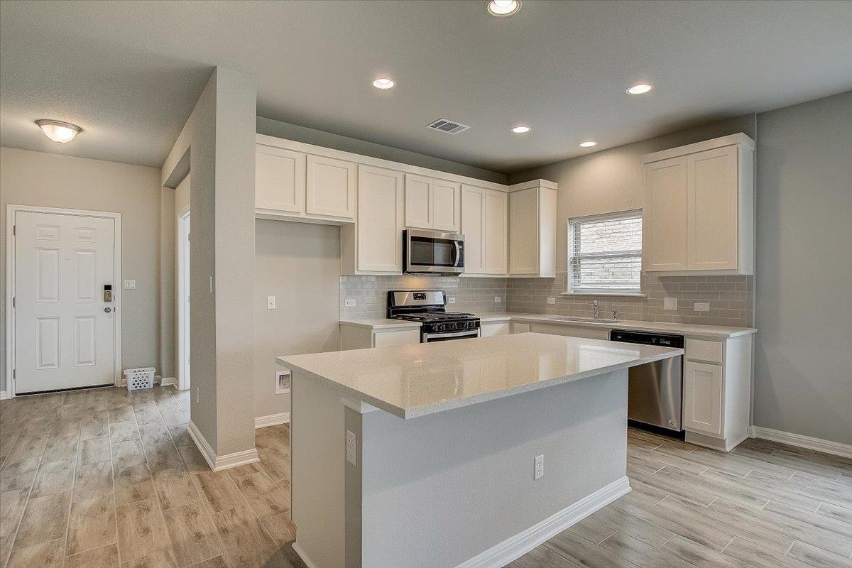 108 Peruvian Ln Property Photo 12