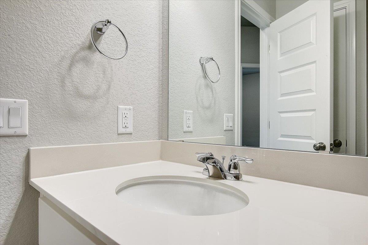 108 Peruvian Ln Property Photo 17
