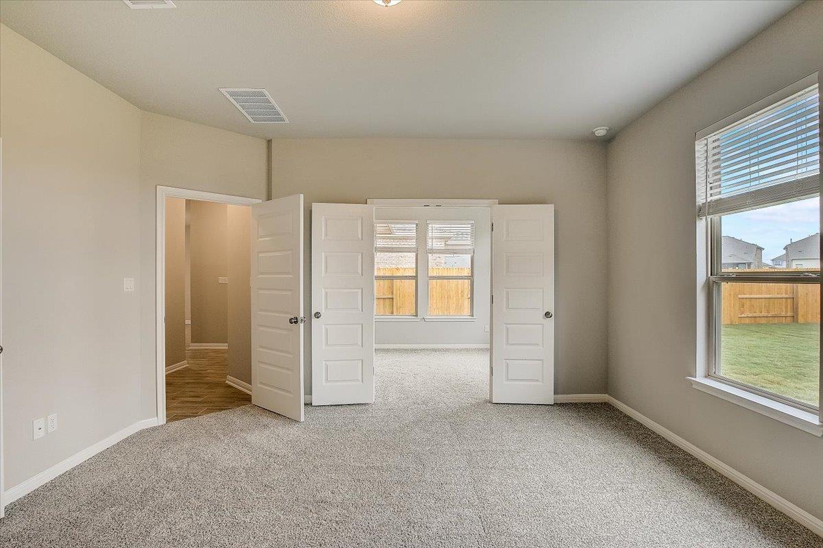 108 Peruvian Ln Property Photo 24