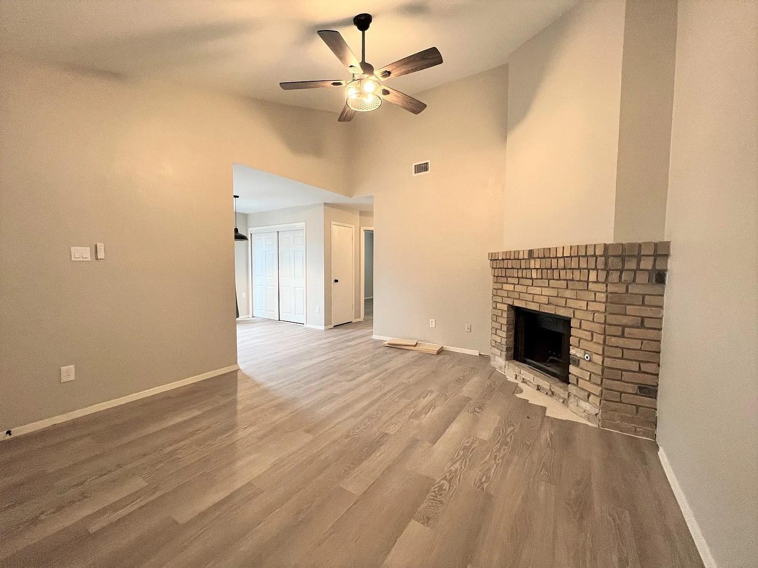 12214 Thompkins Dr #a Property Photo 4