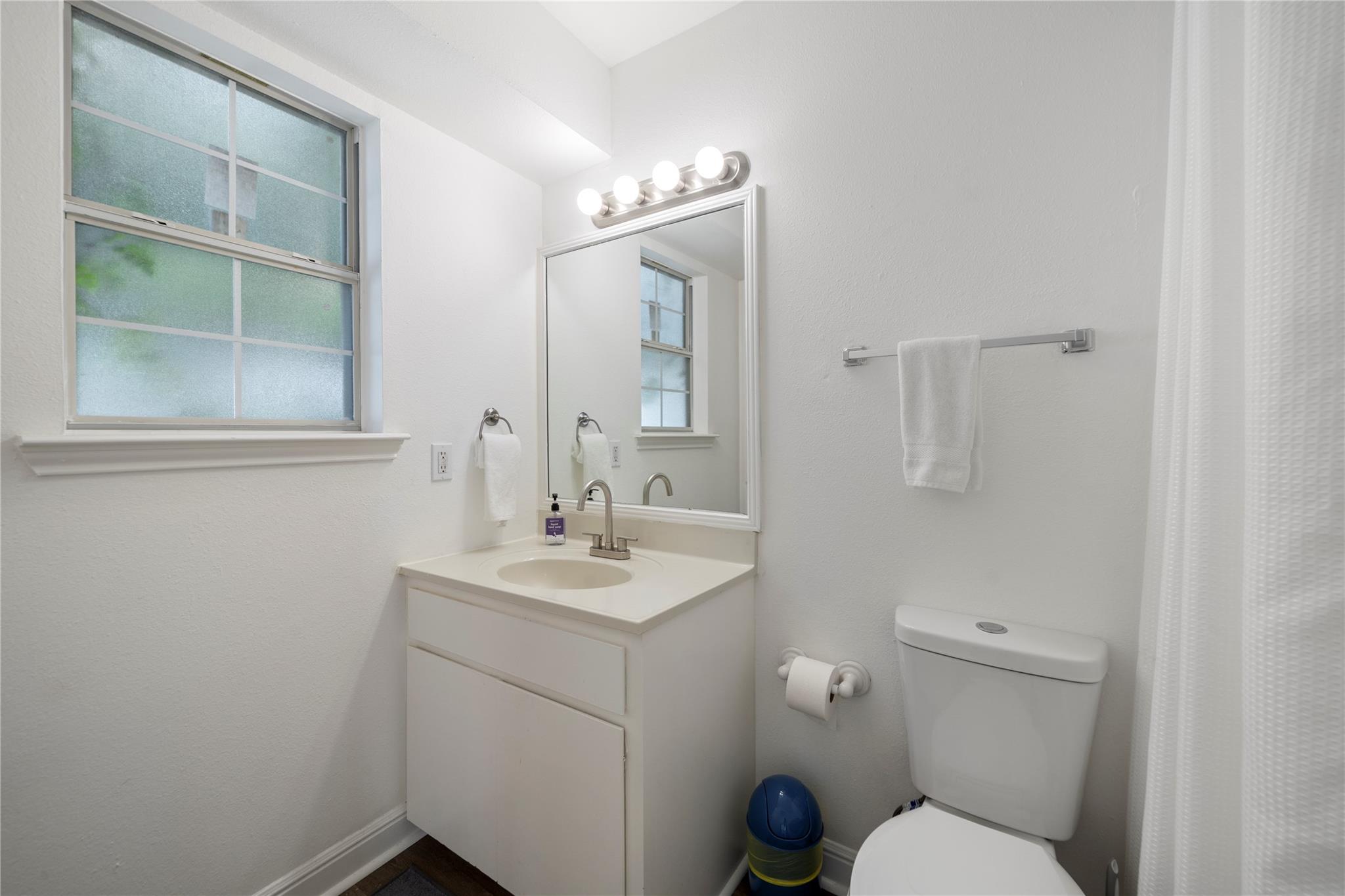 2509 Quarry Rd #b Property Photo 7