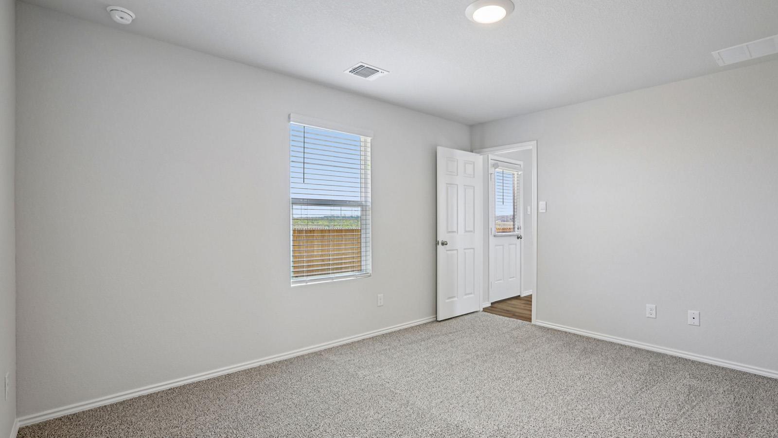 1205 Firewheel Dr Property Photo 12