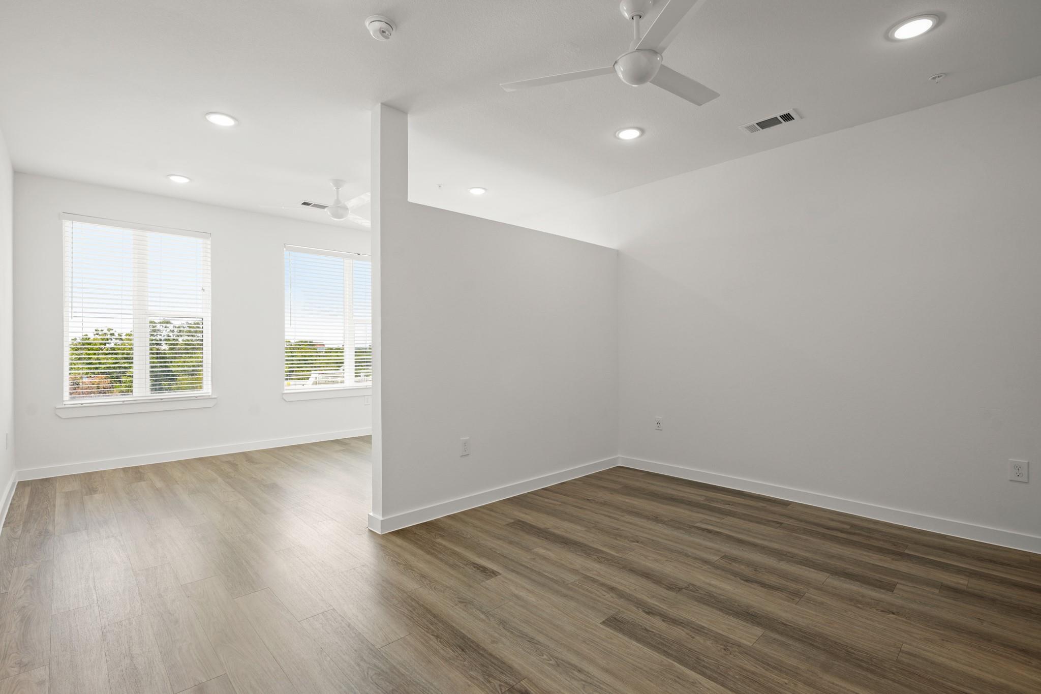 6324 N Lamar Blvd #317 Property Photo 8