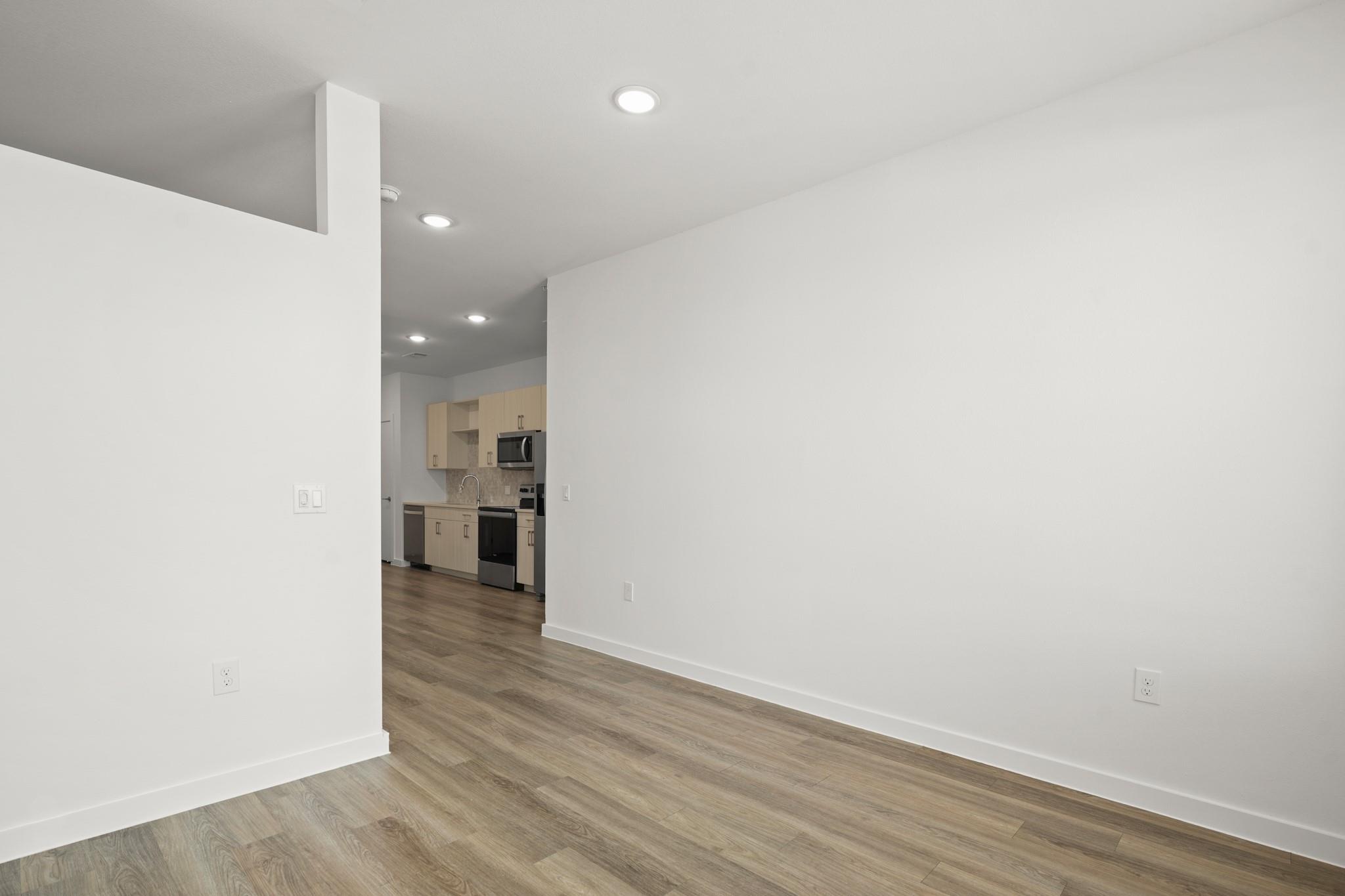 6324 N Lamar Blvd #317 Property Photo 15