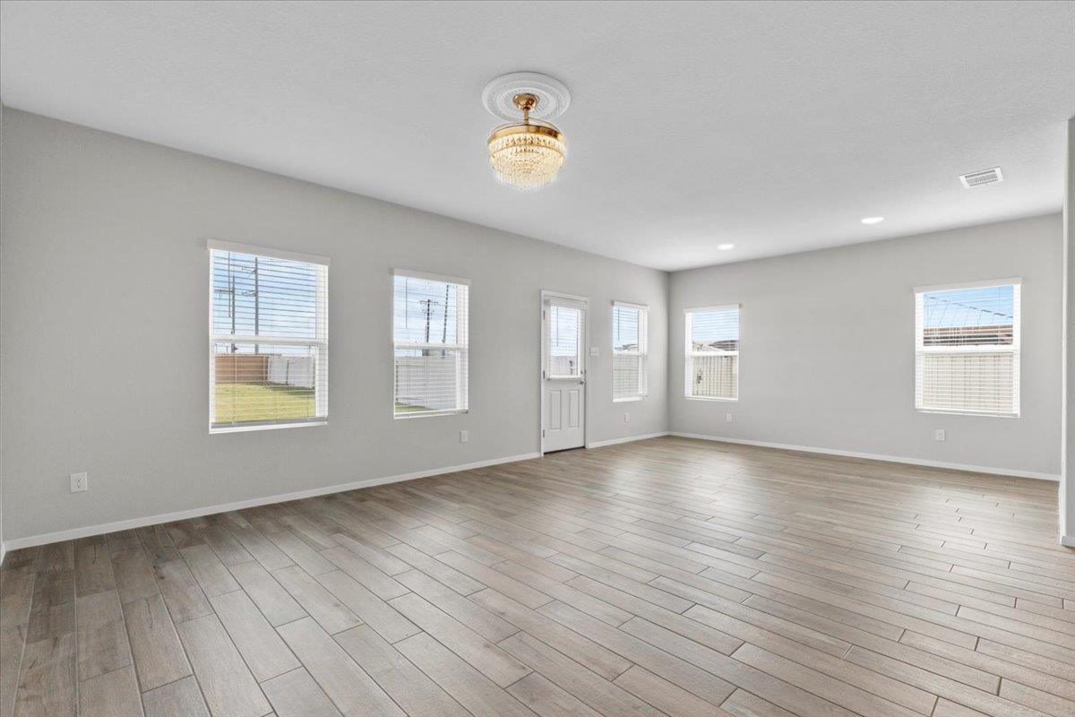 261 Hortus Dr Property Photo 16