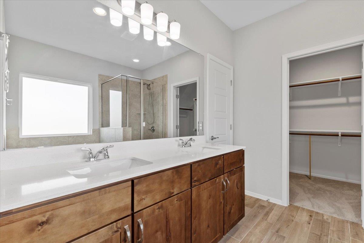 261 Hortus Dr Property Photo 22