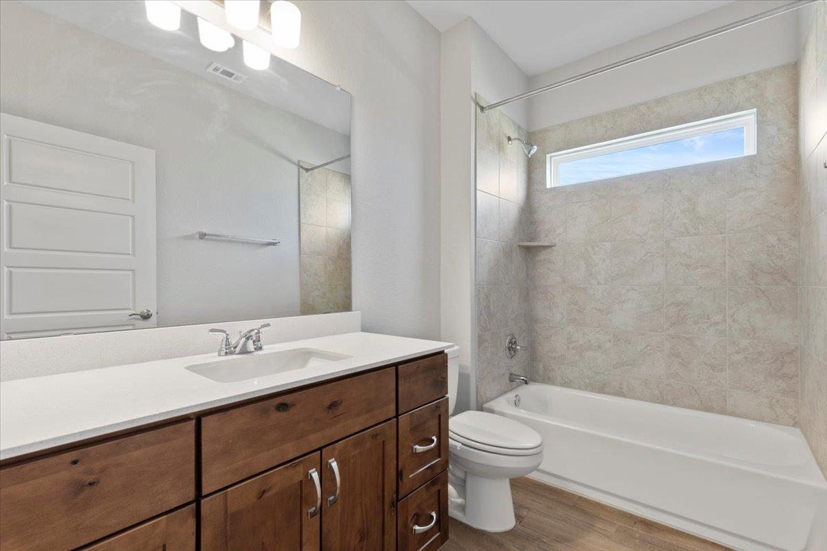 261 Hortus Dr Property Photo 27