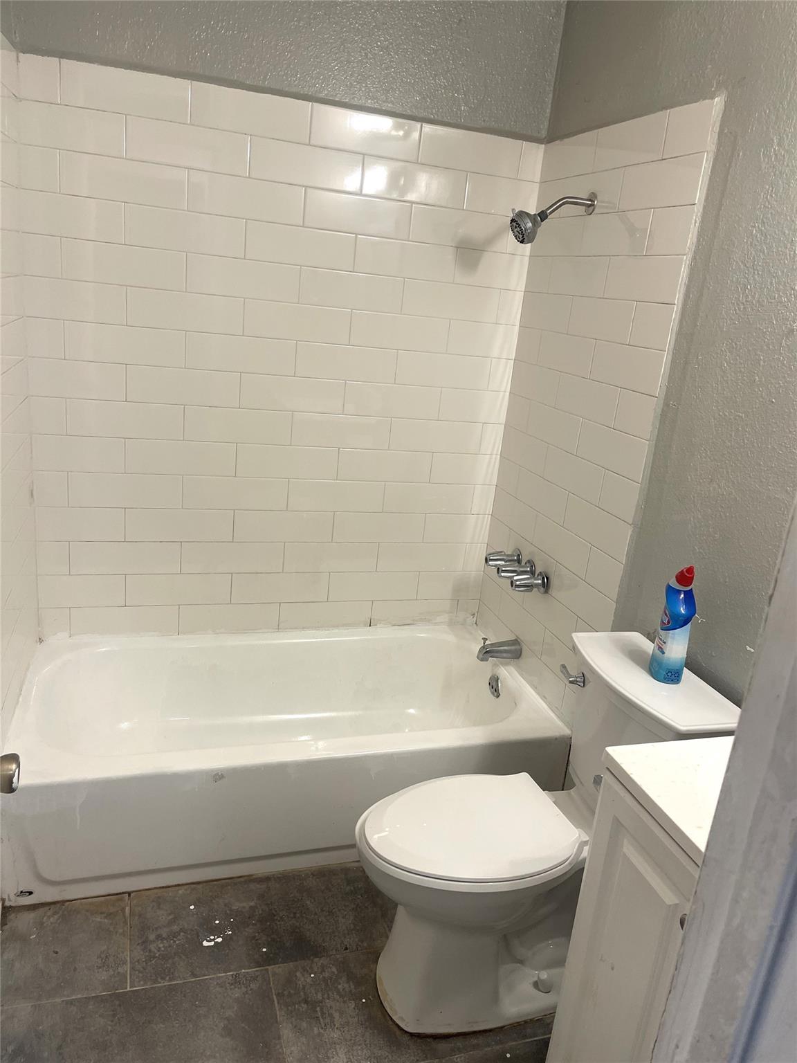 2200 Tabor Ct #a-1 Property Photo 10