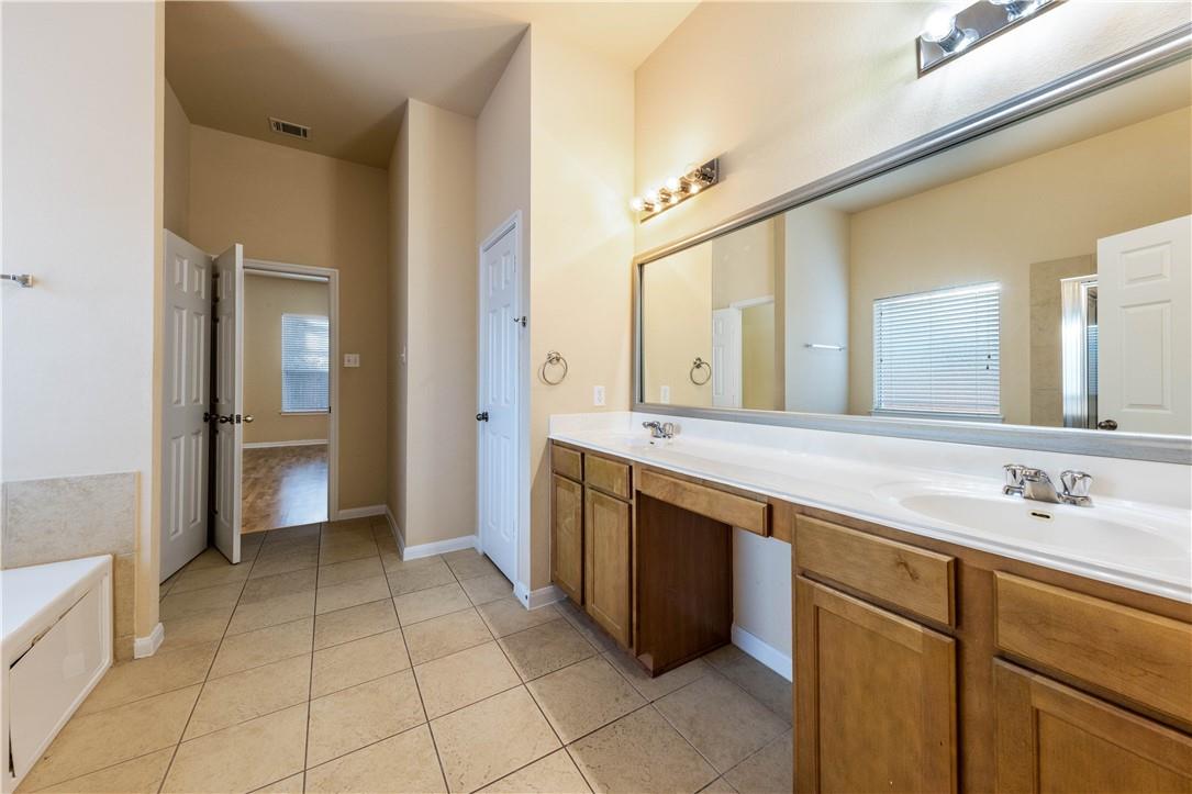 3509 Pine Needle Cir Property Photo 21