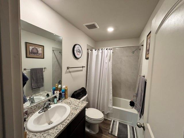 728 Shoal Creek Crk Property Photo 9