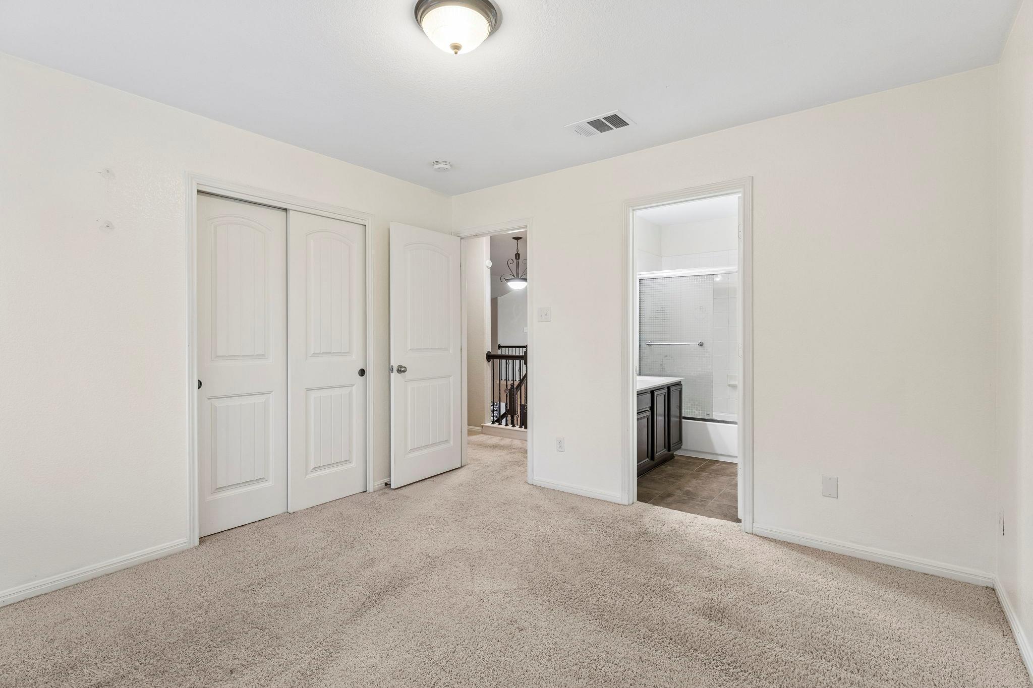 100 Sandy Lyle Cv Property Photo 25