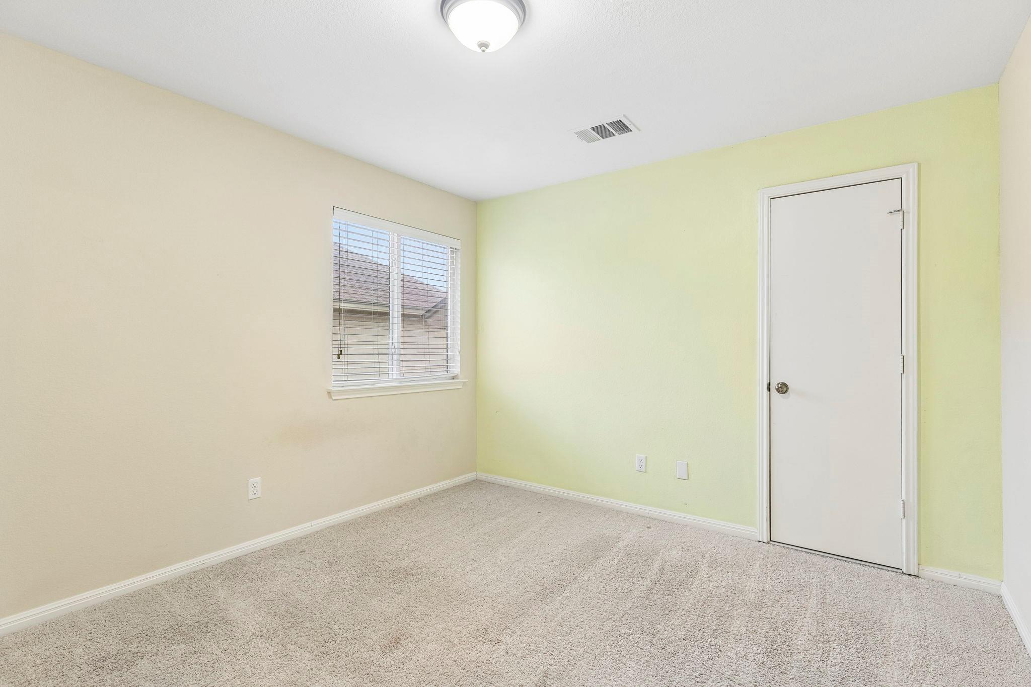 100 Sandy Lyle Cv Property Photo 26