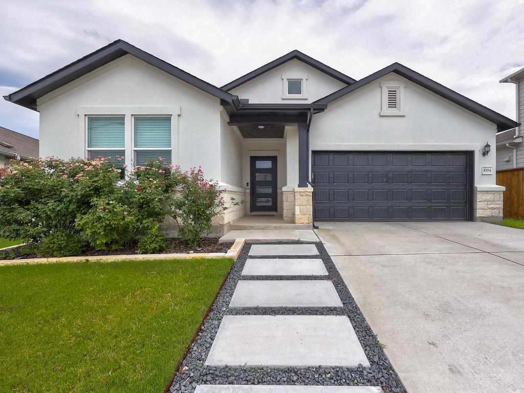 1004 Sandra Ann Way Property Photo 1