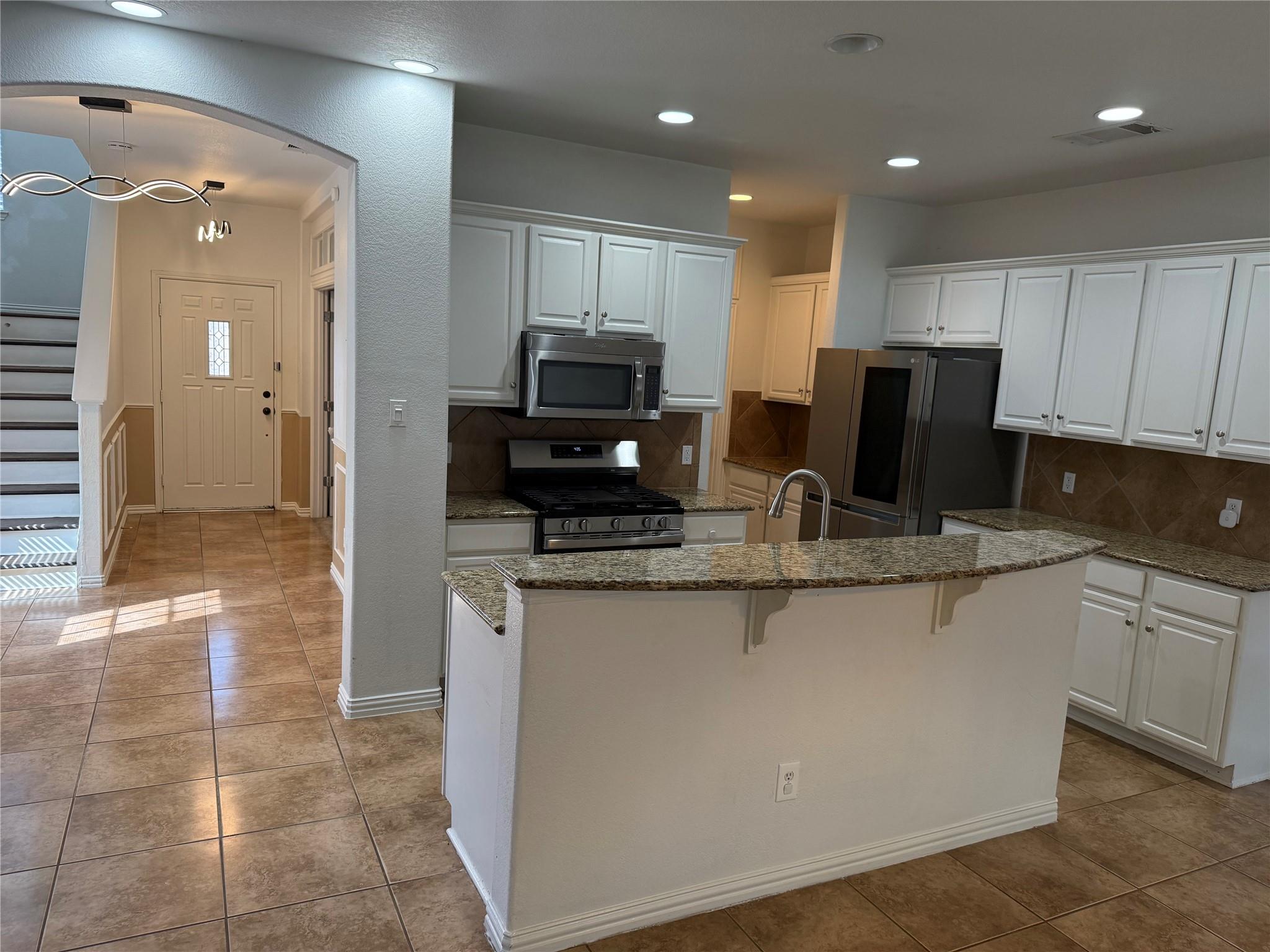 1047 Giberson Way Property Photo 4