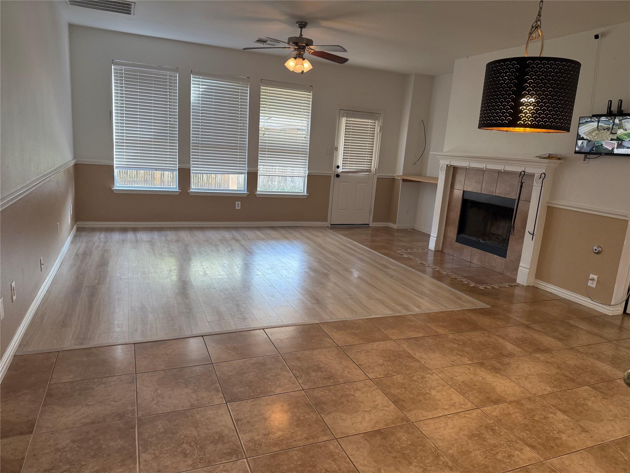 1047 Giberson Way Property Photo 7