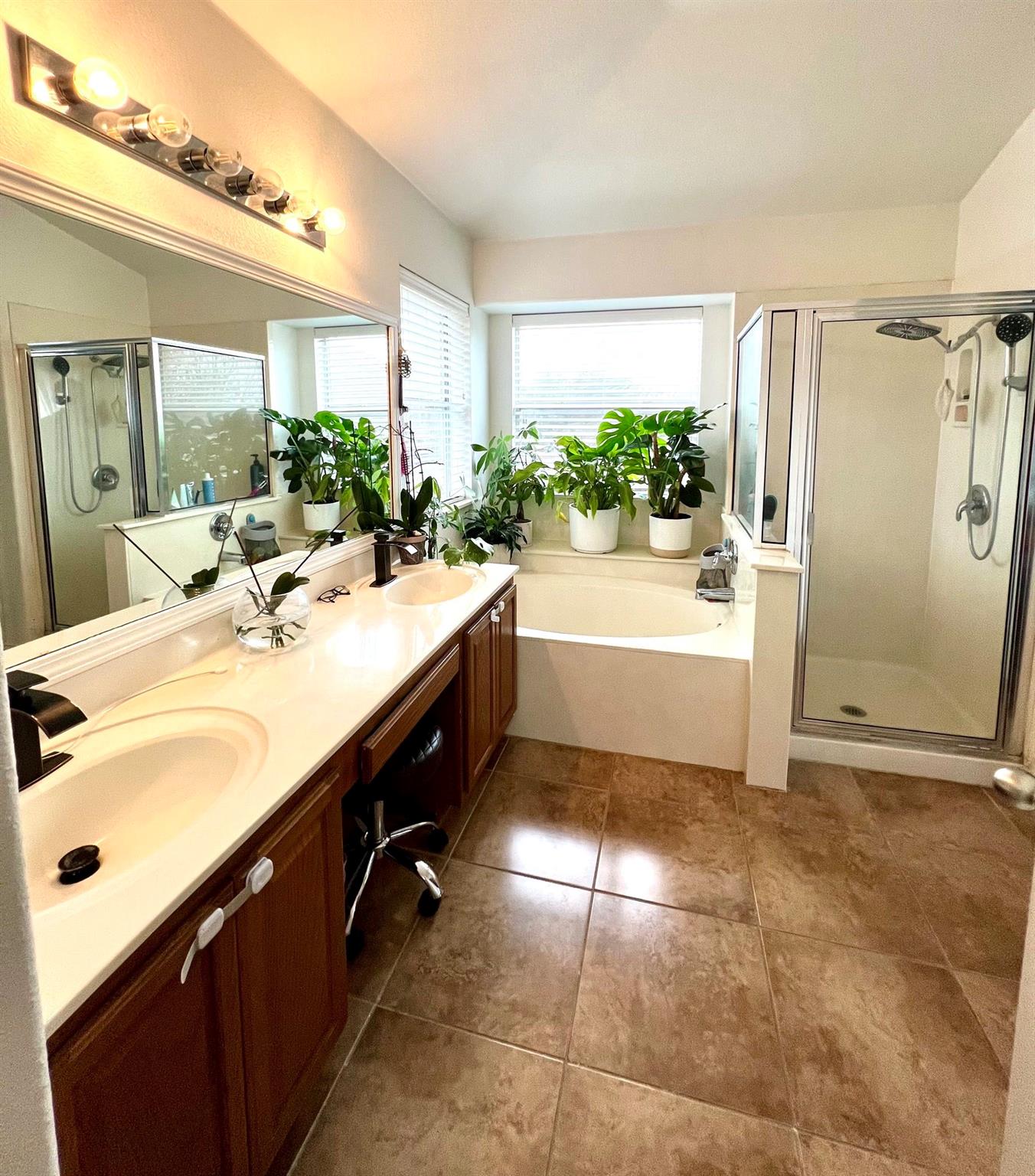 1047 Giberson Way Property Photo 14