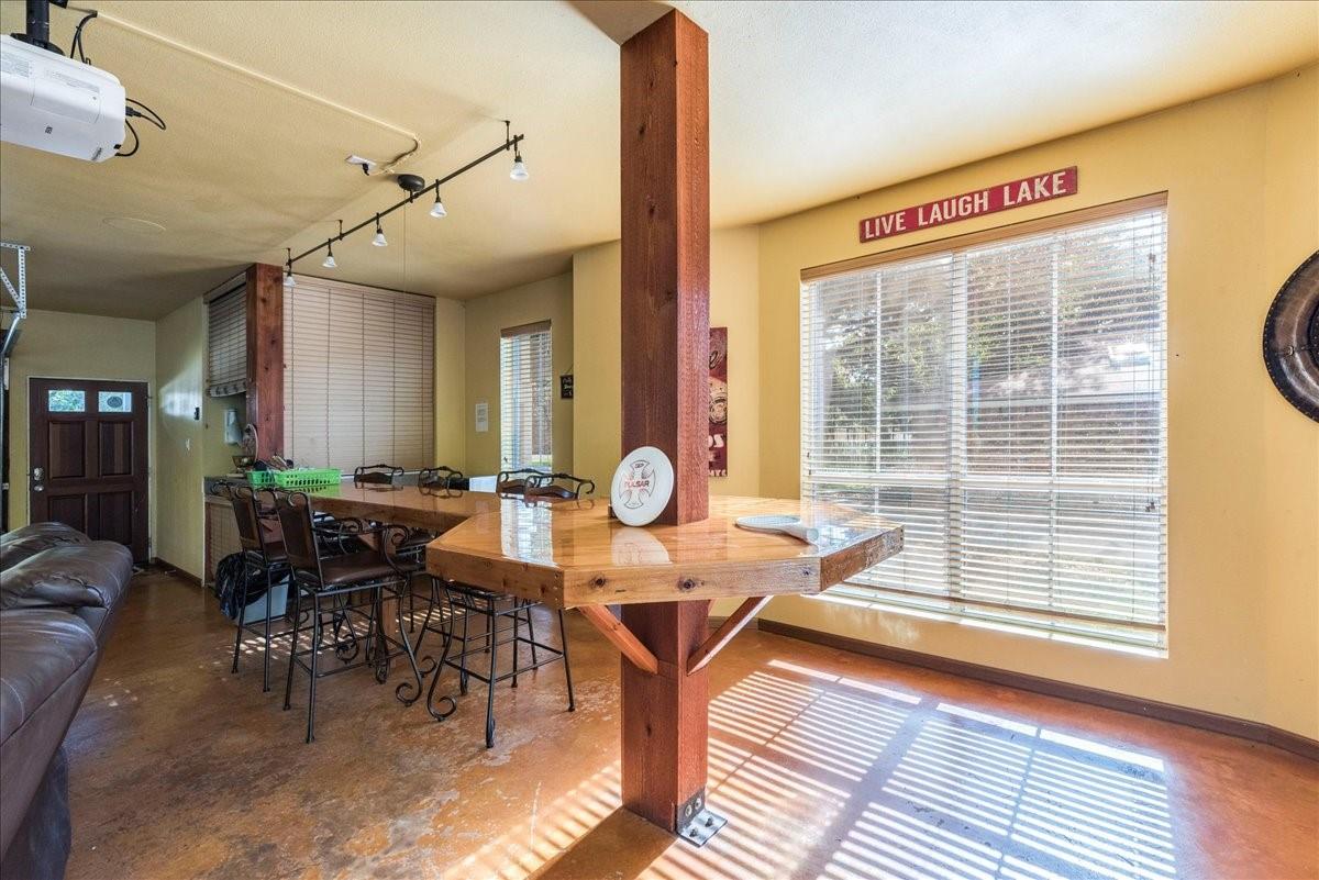 1943 Glencove Dr Property Photo 25