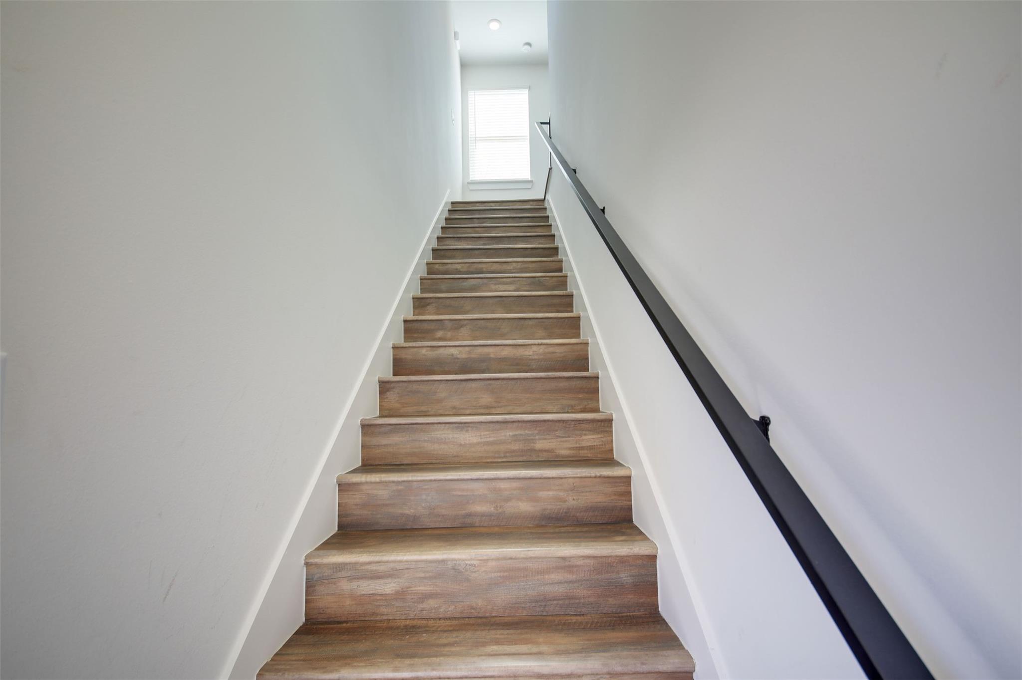 7601 Carver Ave ##1b Property Photo 10