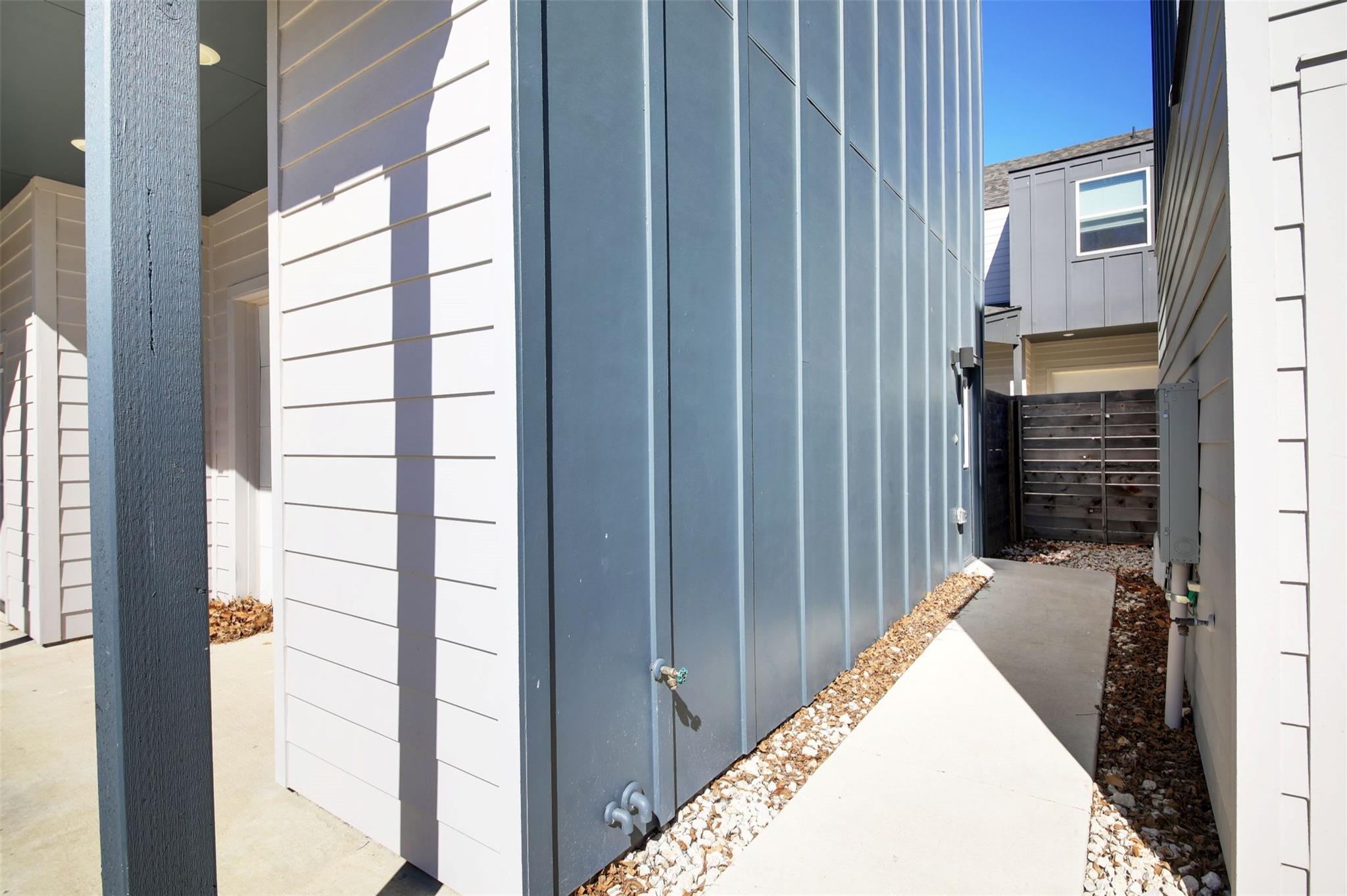 7601 Carver Ave ##1b Property Photo 12