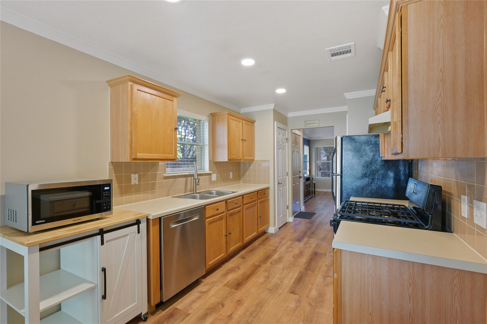 1804 Monks Tale Ct Property Photo 4