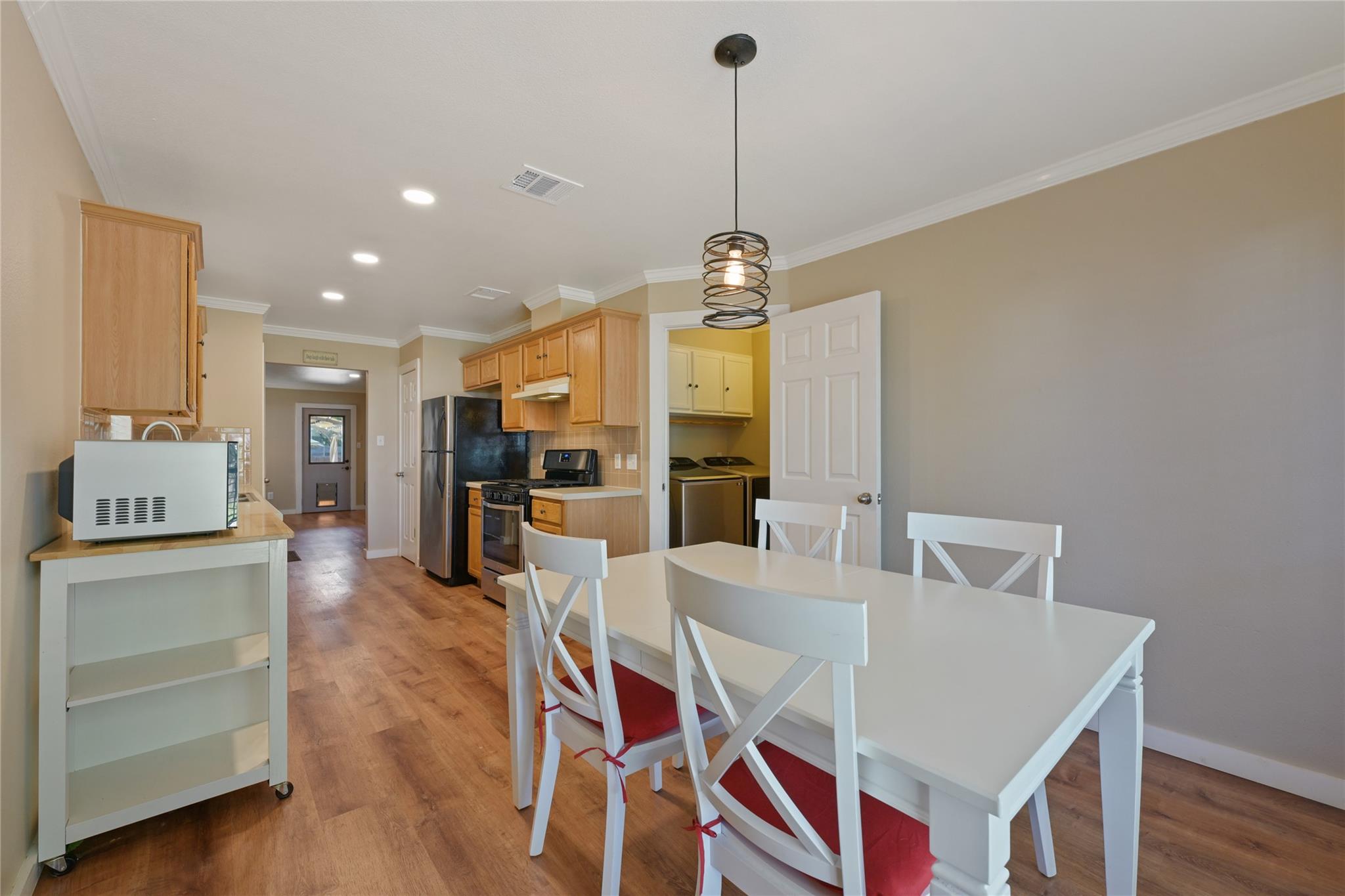 1804 Monks Tale Ct Property Photo 5