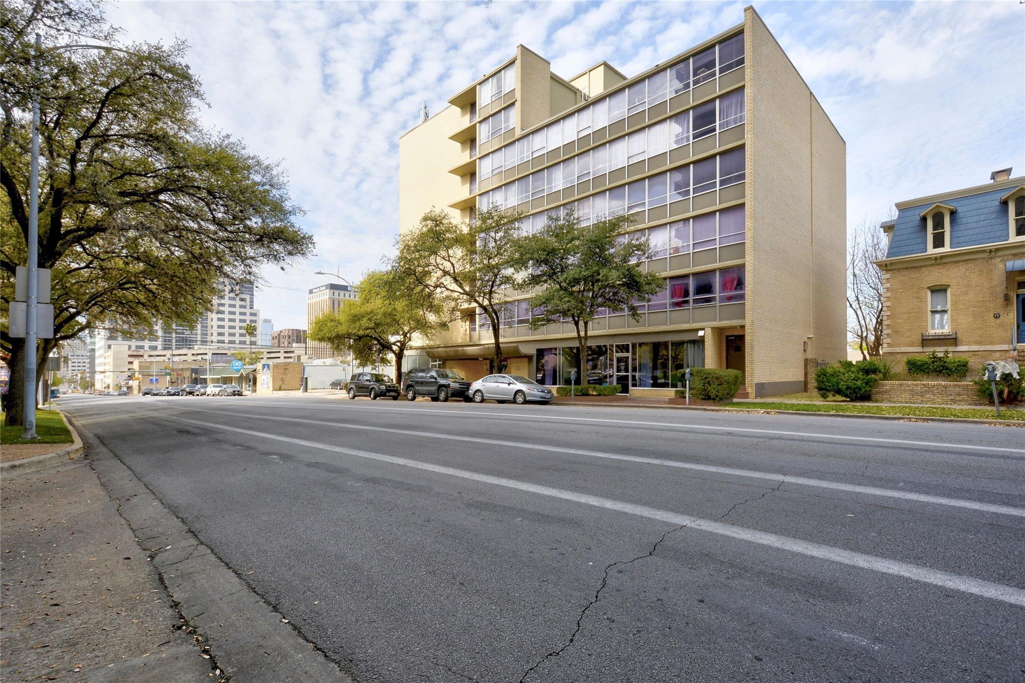 1800 Lavaca St #a703 Property Photo 2