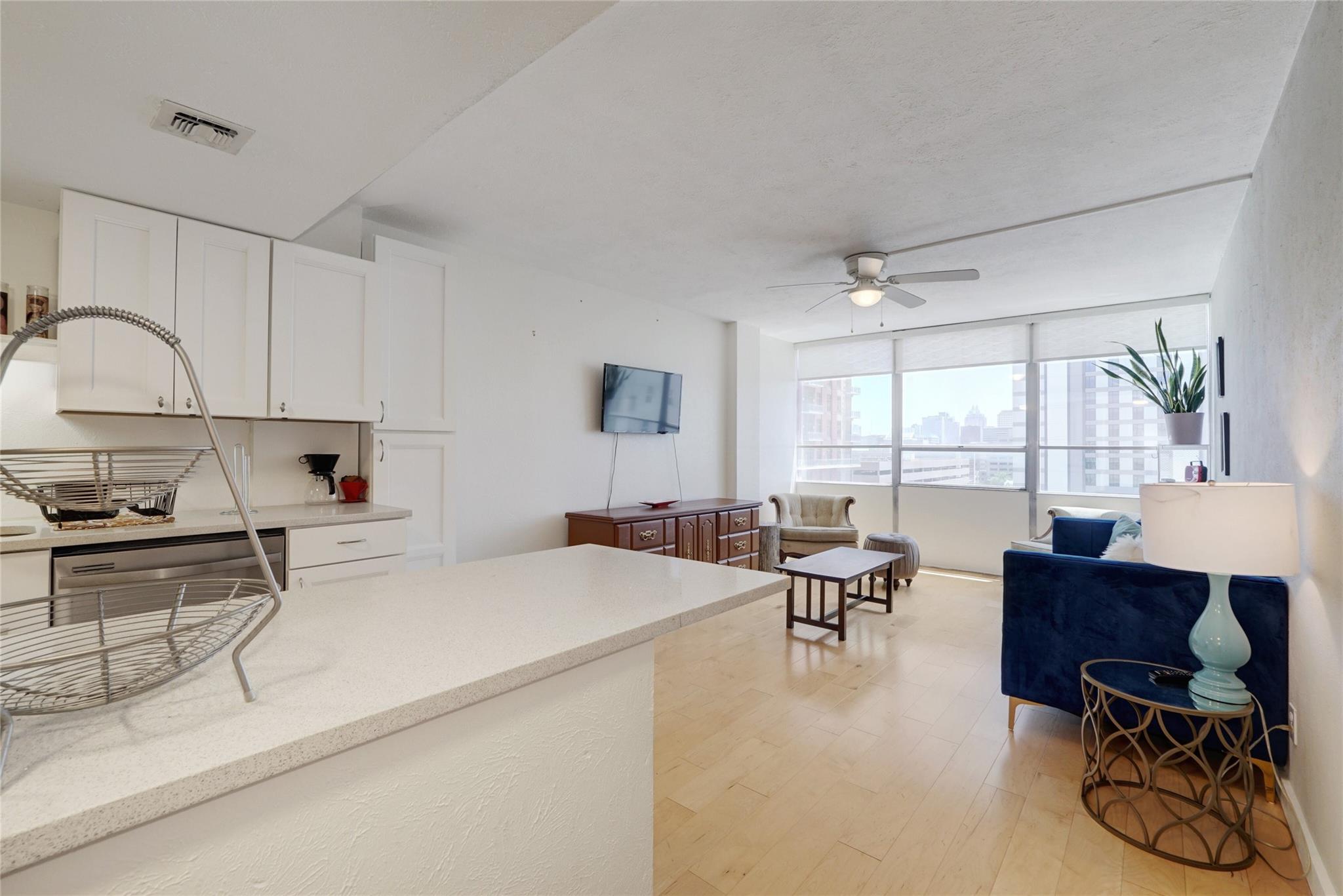 1800 Lavaca St #a703 Property Photo 4
